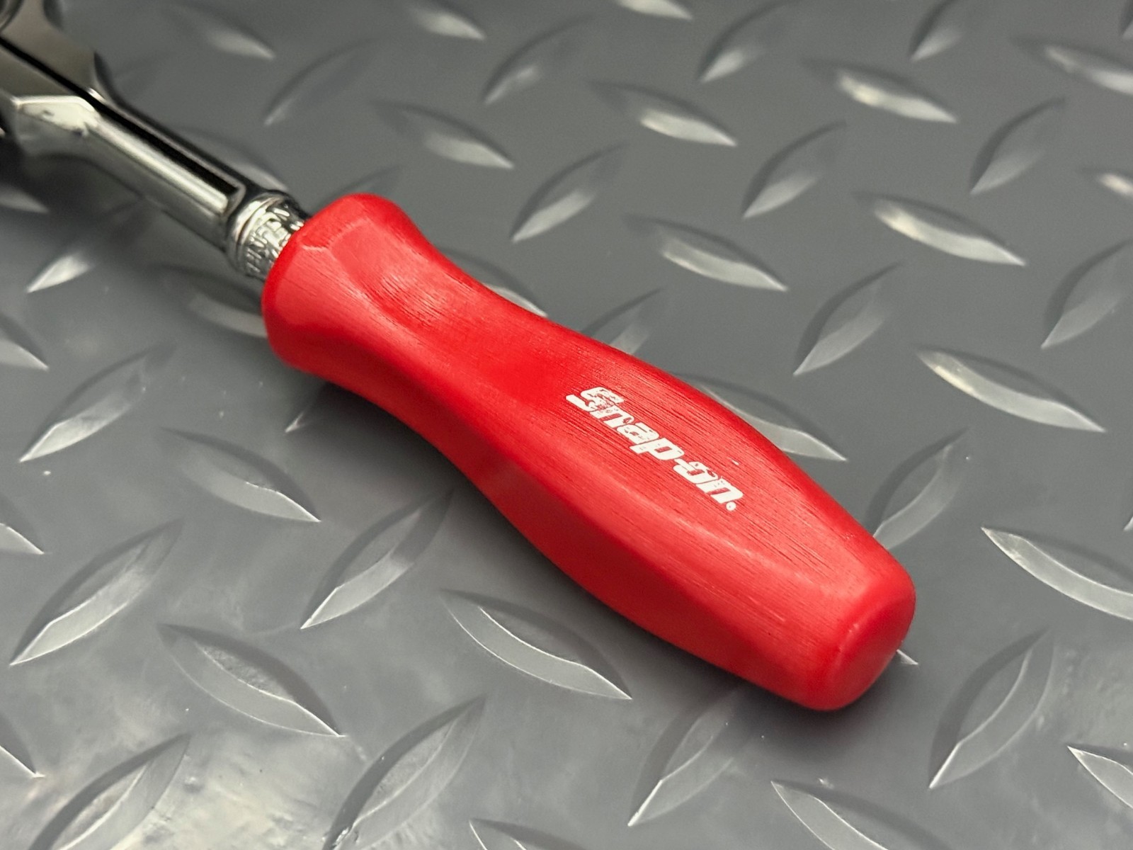 Snap-on Tools RED 1/4″ Hex Drive Round Swivel Head Bit Ratchet THNFDM72 NEW