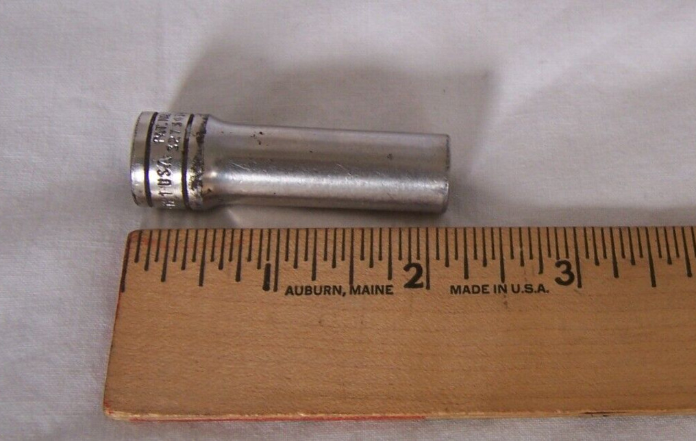 Snap-On SF121 3/8-Inch Drive 3/8″ Deep Socket Chrome 12-Point