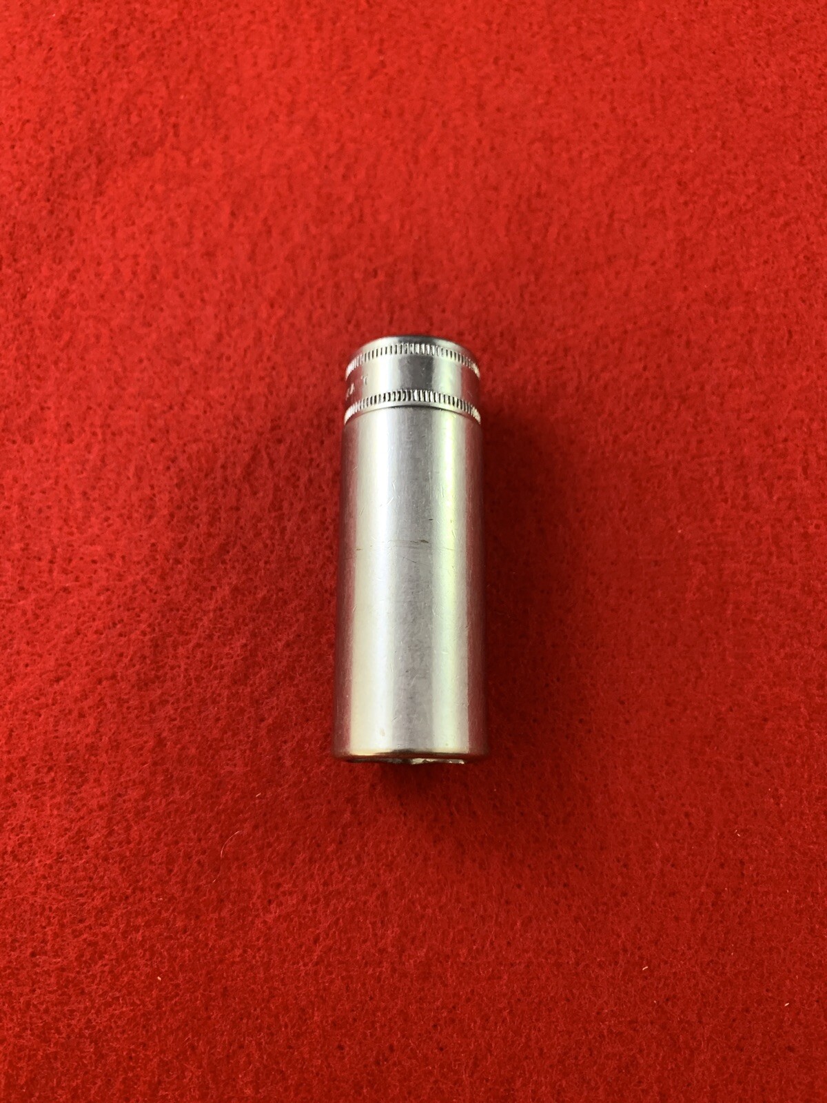 Snap-on Tools USA 3/8″ Drive 18mm Metric 6PT DEEP Chrome Socket SFSM18 (D14)