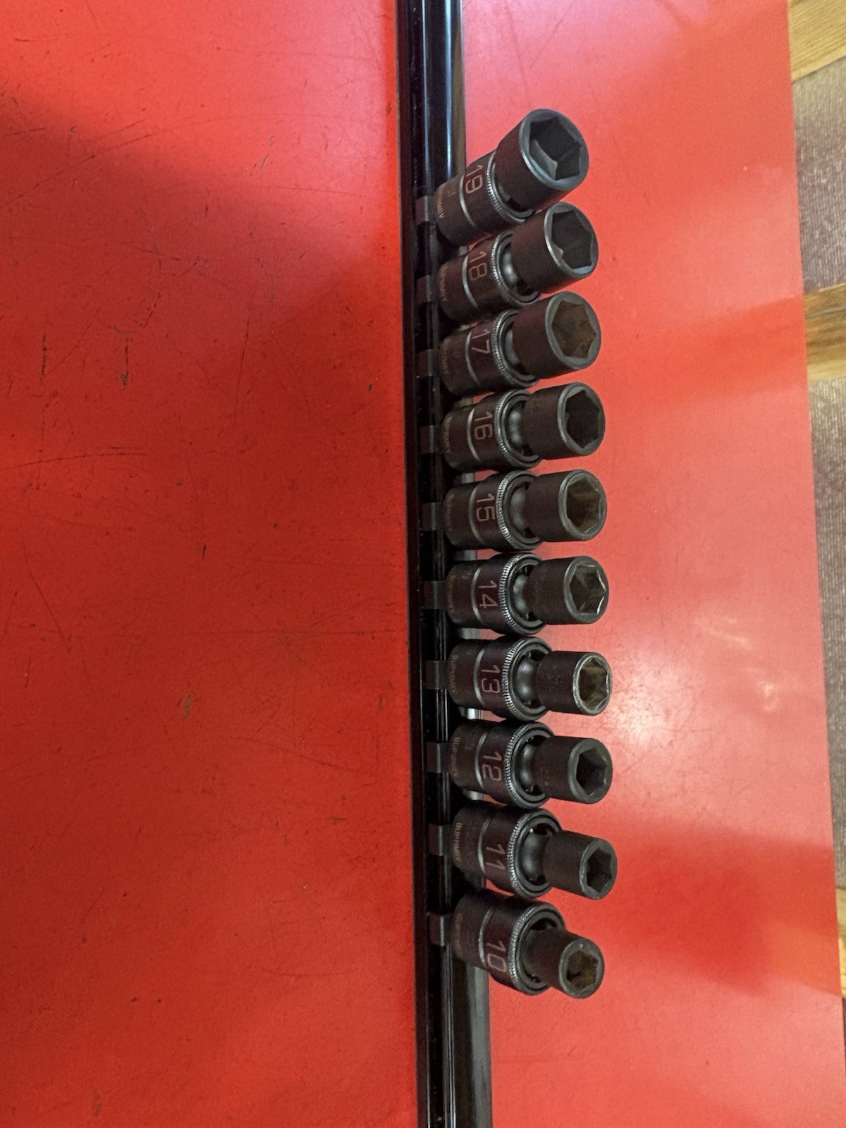 Matco 10-19MM ADV 10 Pc. 3/8″ Metric 6 Point Swivel Universal IMPACT Socket Set