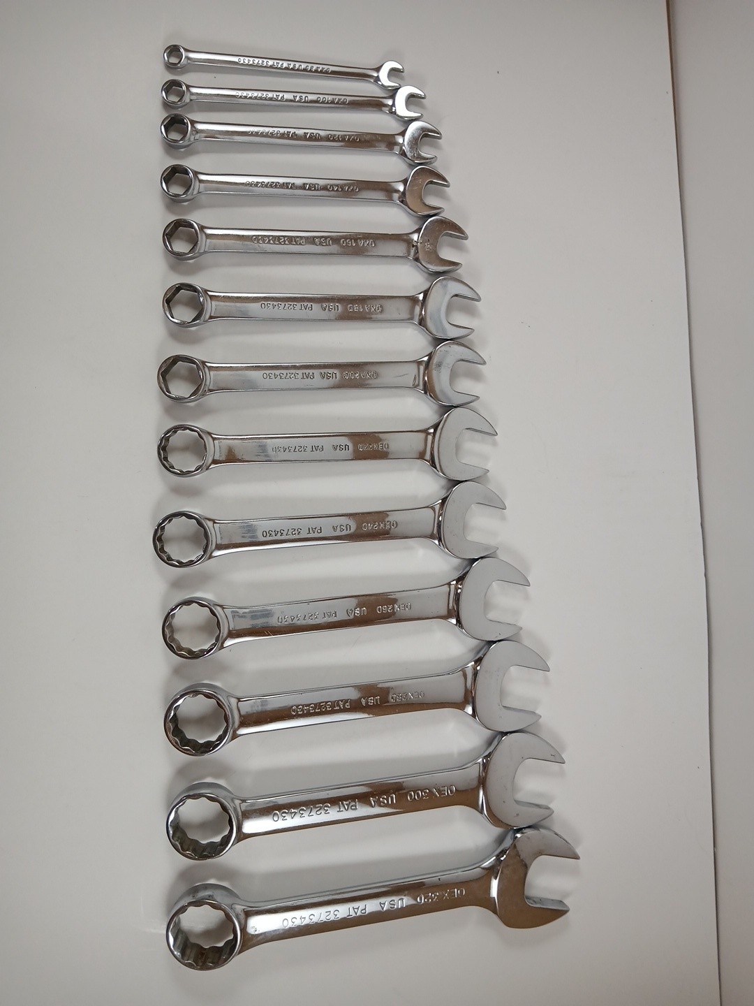 Snap On 13 PC SAE Wrench Set 1/4″ – 5/8″ OXA Offset And 11/16″ – 1″ OEX Stubby