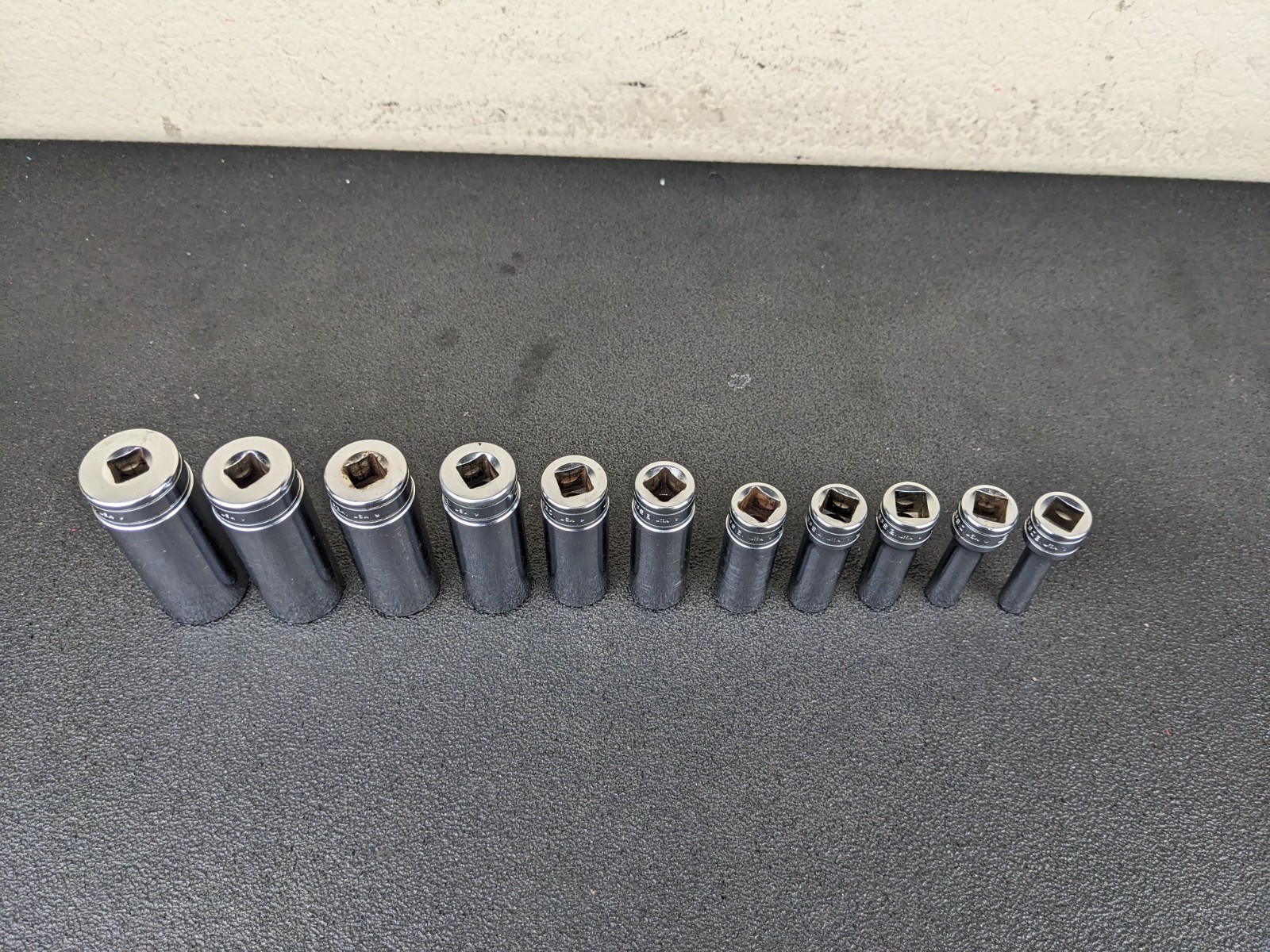 #bn942 Snap-on 211SFSY 1/4″ 7/8″ SAE 11-Piece 3/8″ Drive 6-Point Deep Socket Set