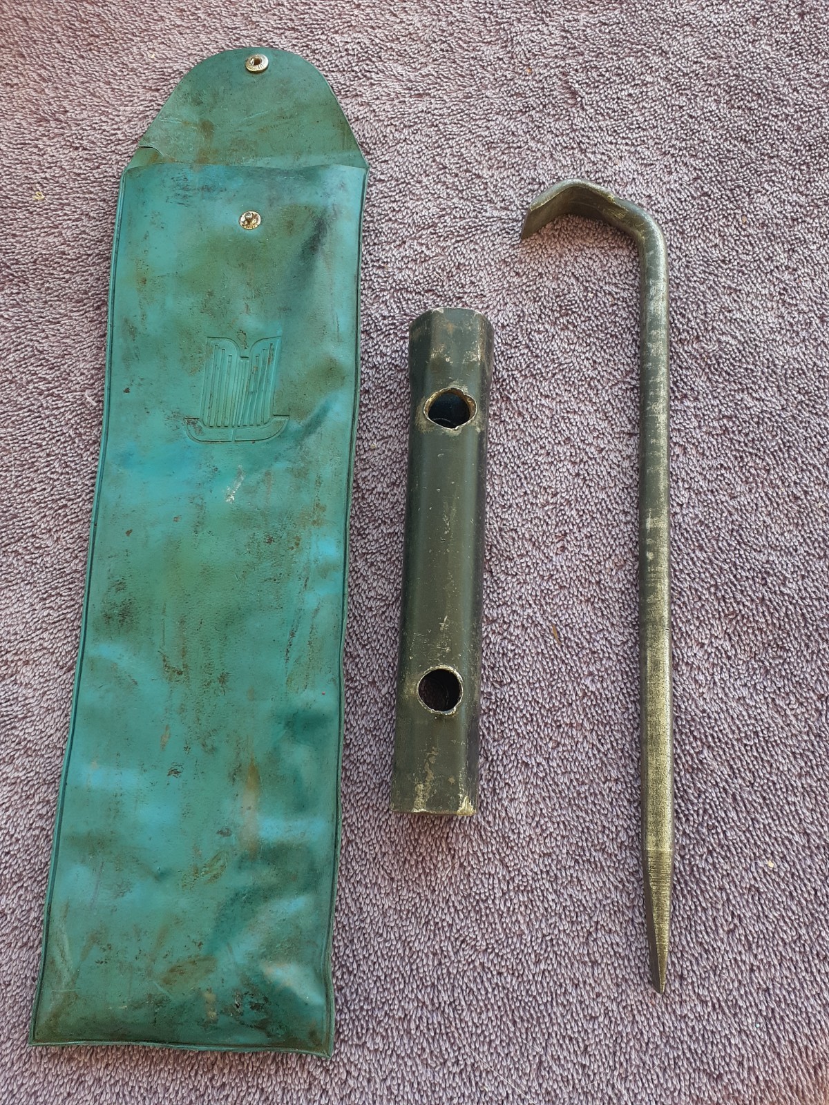 Triumph Tool Bag Kit Lug wrench TR3 TR4 ????
