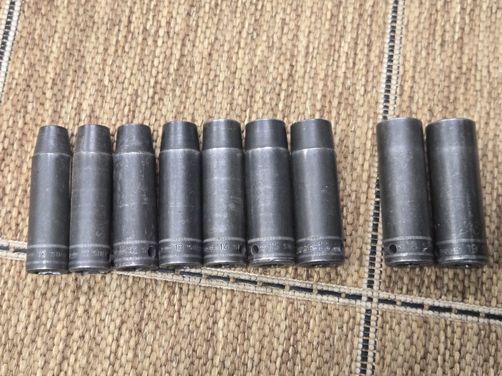 Snap-on 9 deep well 1/2″ metric impact sockets. 10mm-16mm & 18,19 Mm Socket