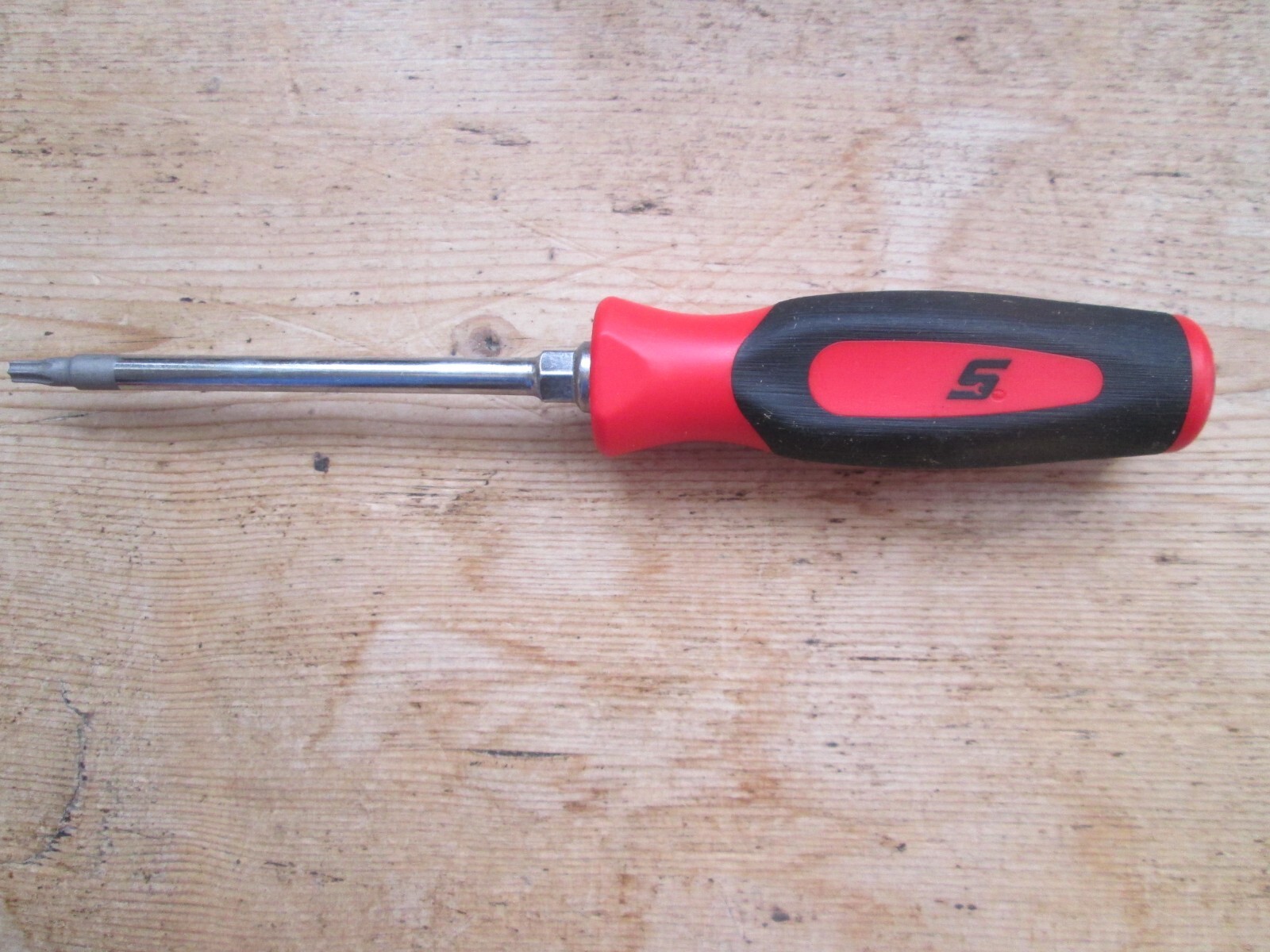 snap on red mini tip torx T15 screwdriver classic red sgdt315b soft grip handle