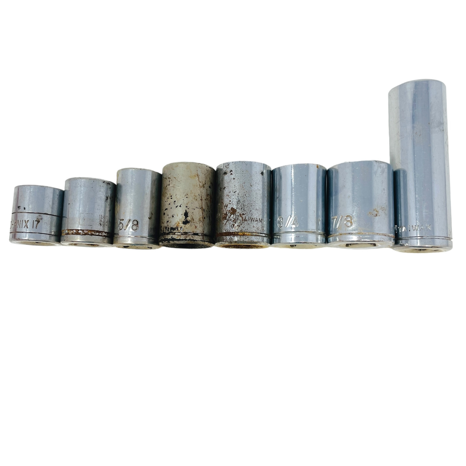 8 Pcs Assorted 3/4 in, 7/8 in, 5/8 in, 17 mm Chrome Vanadium Socket Set