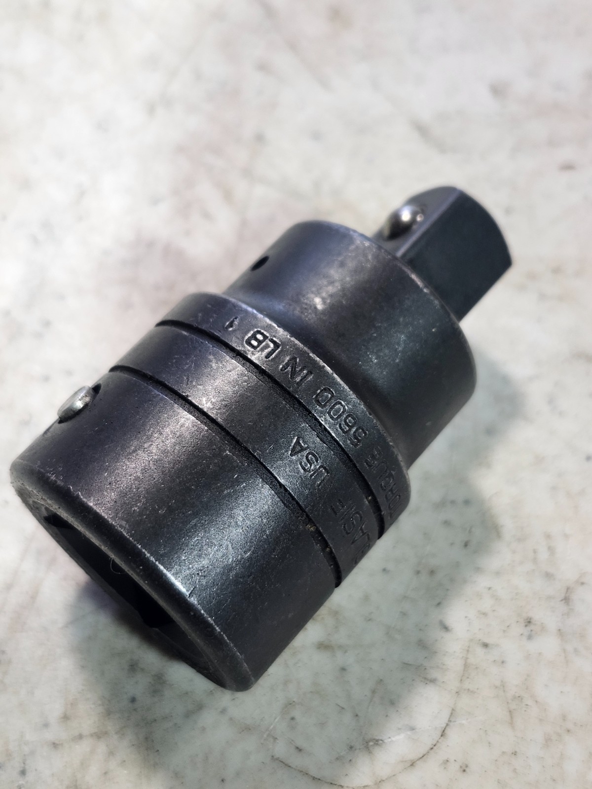 Snap-on Tools USA 3/4″ – 1/2″ Drive Reducer Extension Adapter Socket GLAS1F