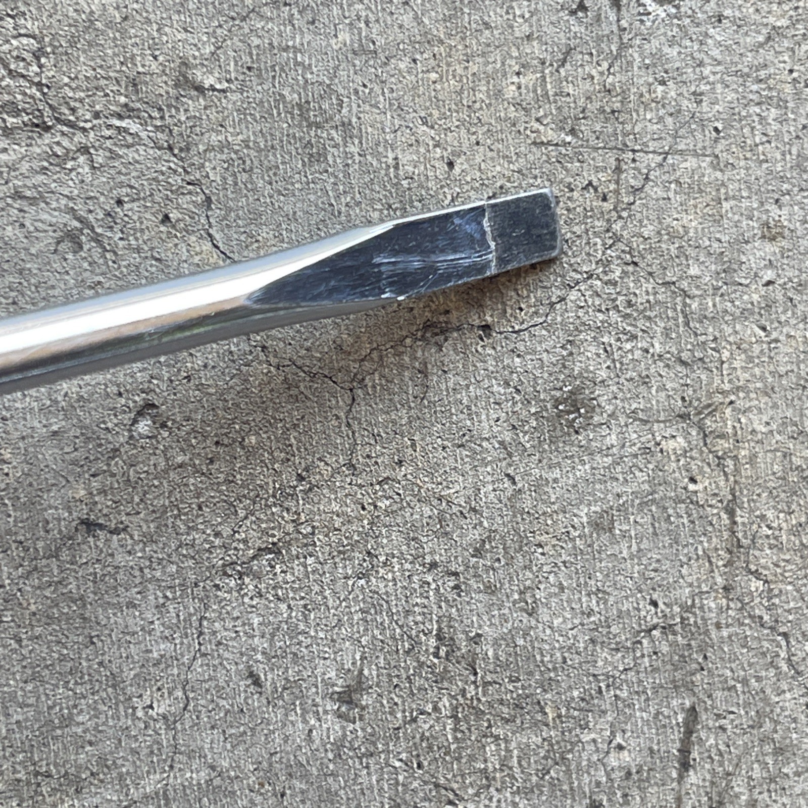 Vaco A131-2 Professional Screwdriver w/ Pocket Clip 1/8″ Slotted Flat Head USA