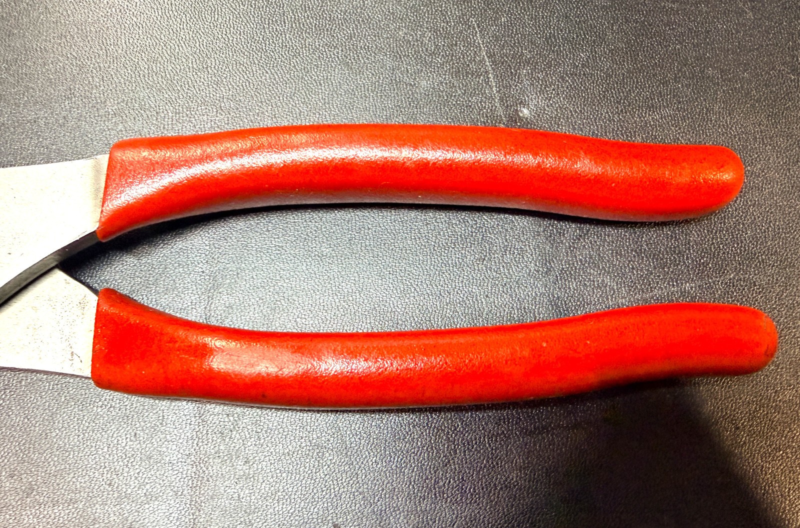 MAC TOOLS 47CF 8″ Talon Grip™ Combination Slip-Joint Pliers (Red) USA