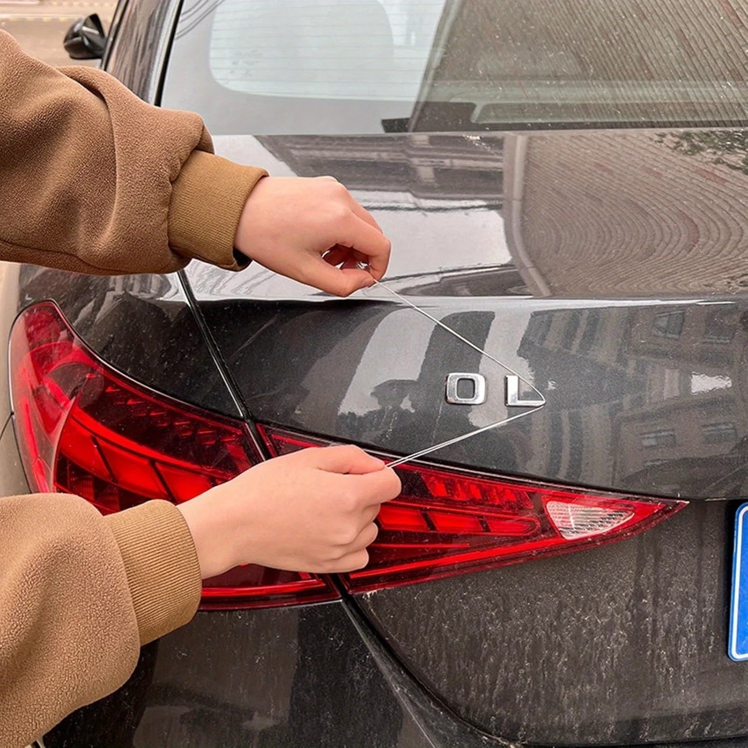 Car Emblem Removal Tool No Scratch Pry Kit for Safe Logo Removal