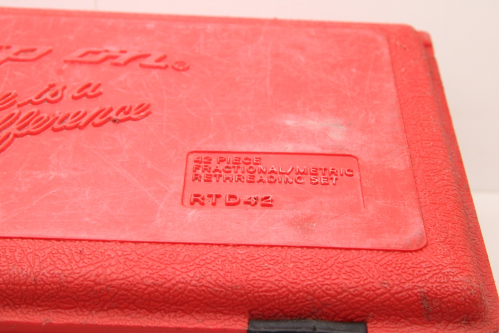 Snap-on RTD42 45 Piece Fractional Metric Rethreading Set USA w/Extra Files