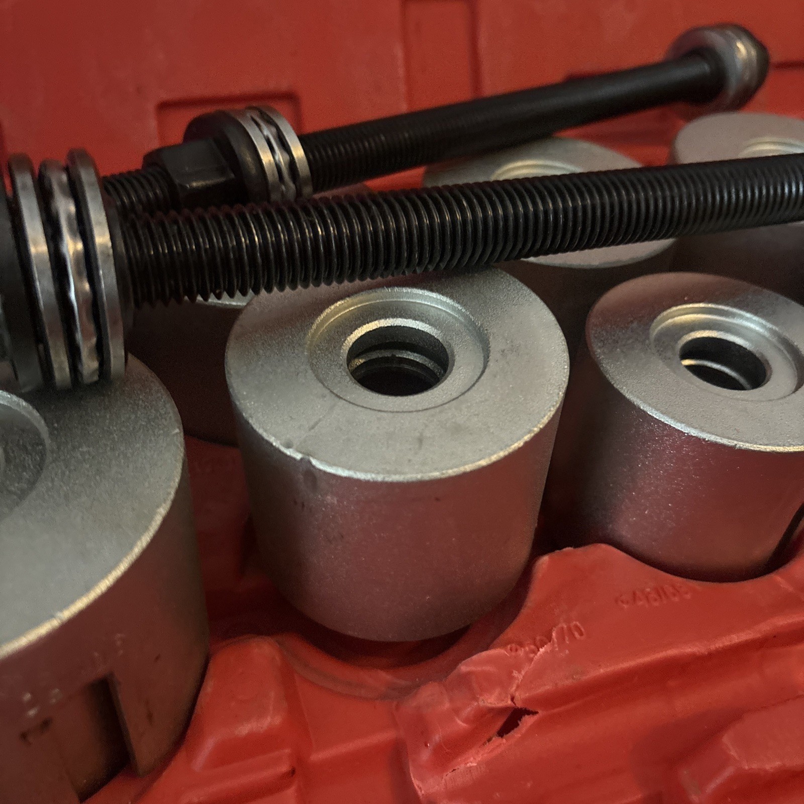 27 Pieces Press and Pull Sleeve Kit Bearings Bushes and Seals Remove&install Set