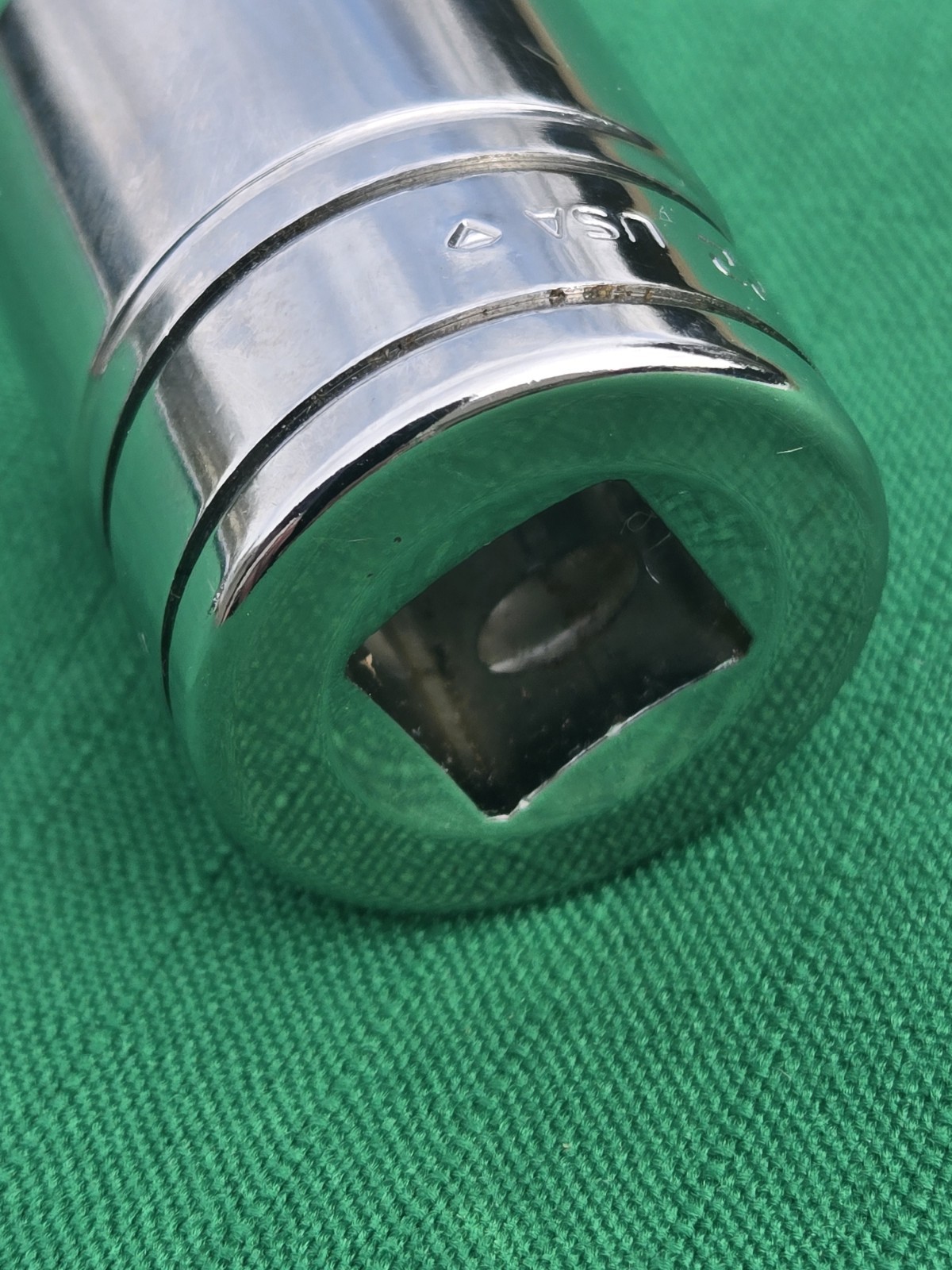 Snap-on Tools 1/2″ Drive 11/16″ SAE 8-Point Double Square Chrome Socket SW422