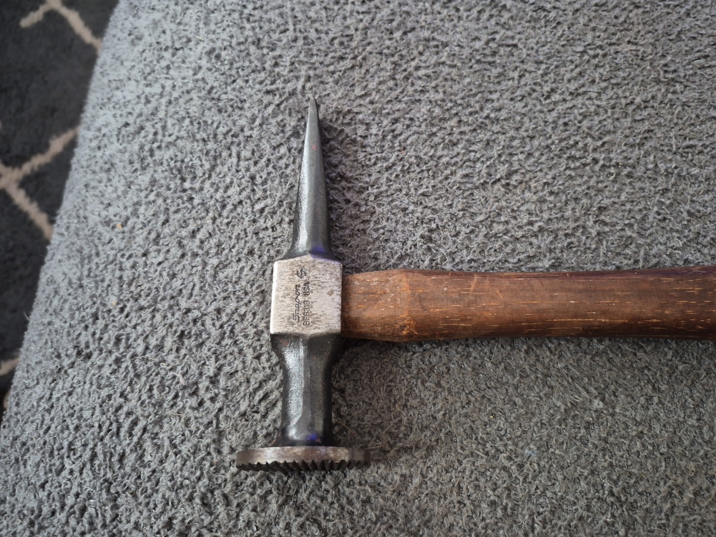 Snap On BF613B Wood Handle Auto Body Round Face Cross Peen Shrinking Hammer MINT