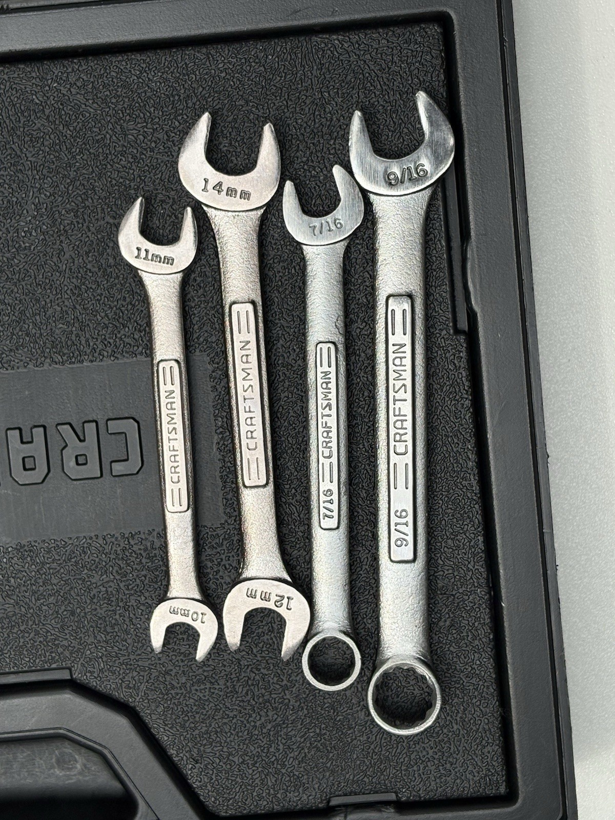 Craftsman 33474 74-Pc Mechanics Tool Set SAE/Metric Sockets Ratchets – Complete