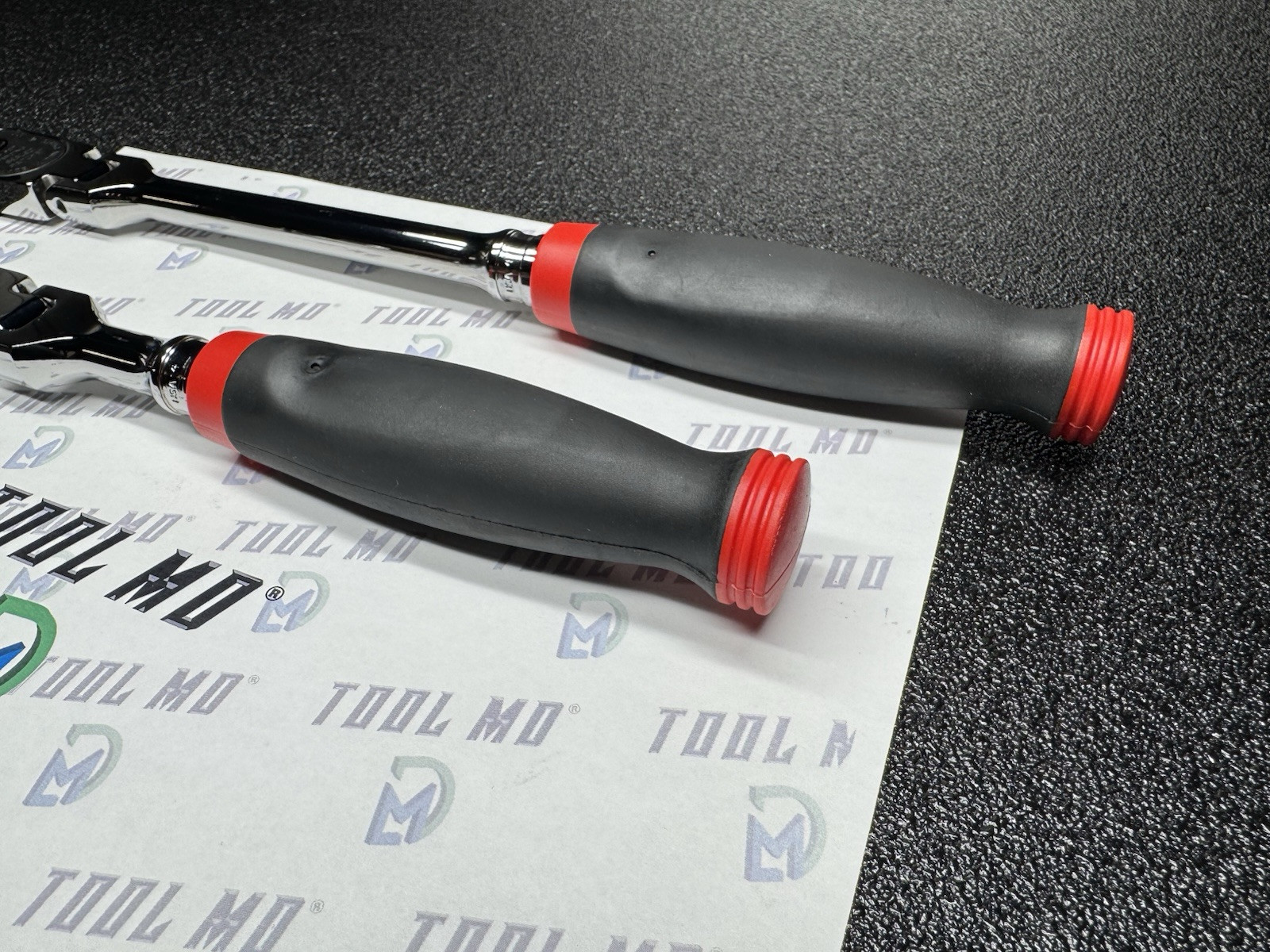 Snap-on Tools USA NEW RED 2-Piece 3/8” Drive SOFT GRIP Ratchet Set RAT2FHFR