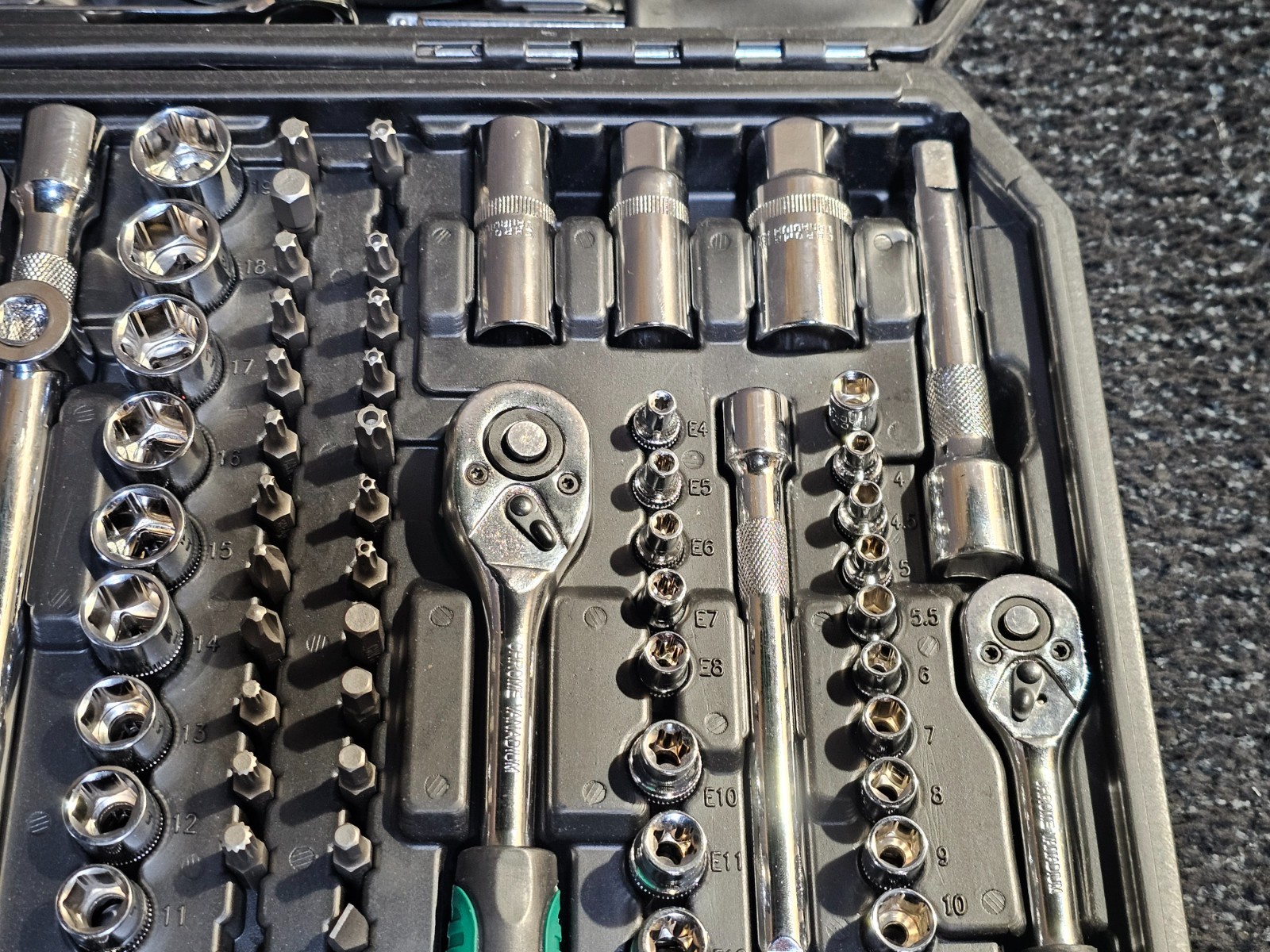 212 PCS Socket 1/4 3/8 1/2″ Spanner Drive Ratchet Wrench Mechanic Tool