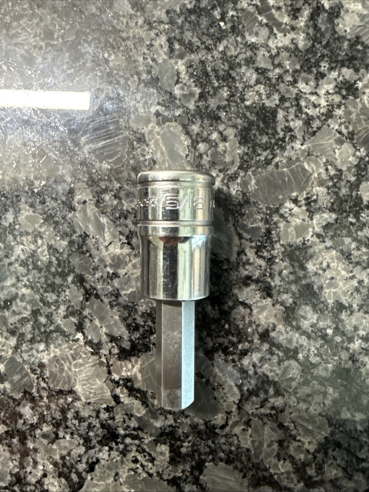 Snap-On 3/8″ Drive 5/16 Hex Socket, Model Number(FA10E), (Used Condition)