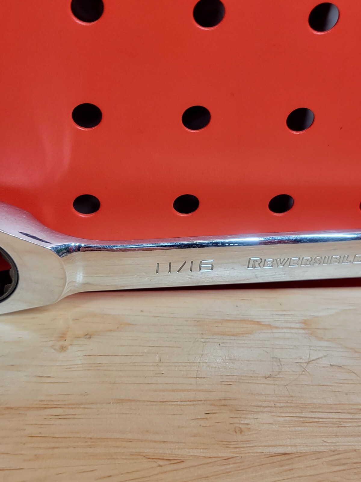 GearWrench Reversible 11/16″ SAE 12-Point Ratchet Wrench