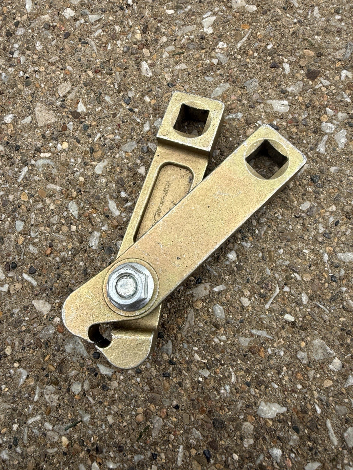 Kent Moore KM J-35910 USA CV Universal Drive Axle Seal Clamp Pliers Tool