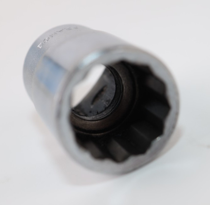 Facom 11/16″ AF Socket 1/2″ Drive 12-Point Made in France