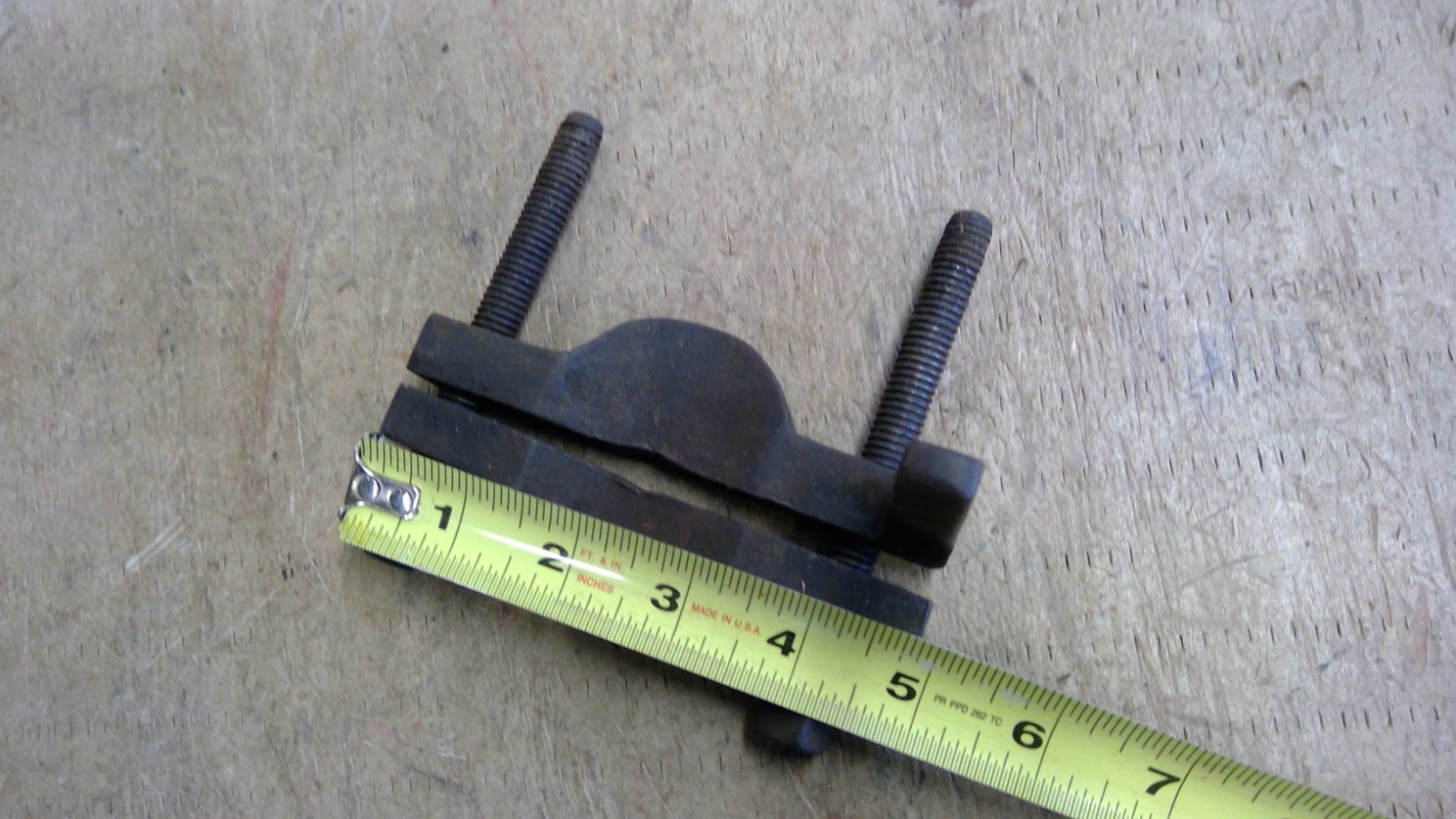 Vintage Bearing Puller Splitter separator. Unmarked Good solid tool