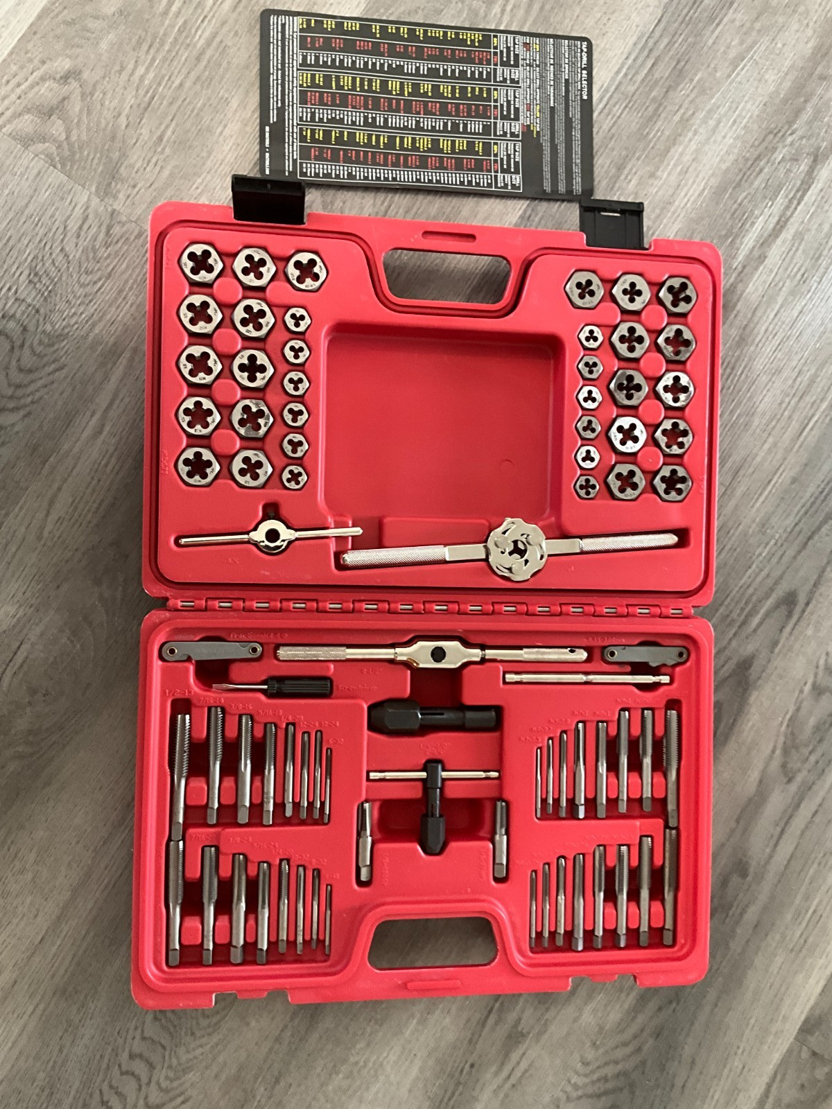 MAC Tools TD76COMBOS-US 76-PC SAE & Metric Tap and Hex Die Set. Retails for $545