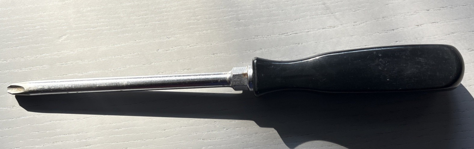 Snap-on #SSDP64 #4 Phillips Head Screwdriver Black Hard Handle 10.5″ USA Made
