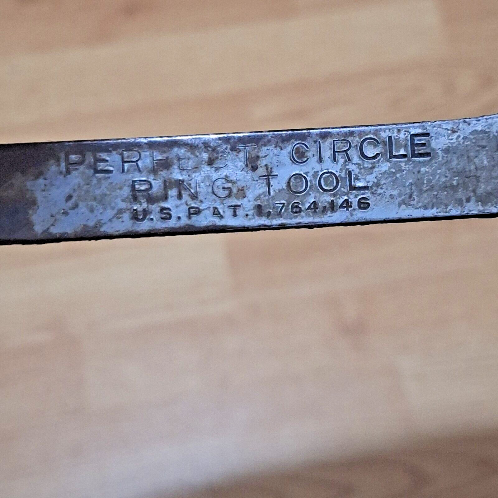 Vintage Perfect Circle 7B7974 Piston Ring Expander Tool 5-3/4″ Bore Mechanic