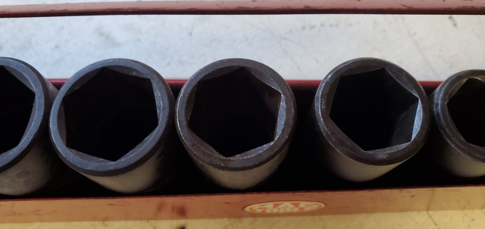 MAC TOOLS 1/2 SAE 6 Point DEEP Impact Socket Set Partial with Tray VT 10