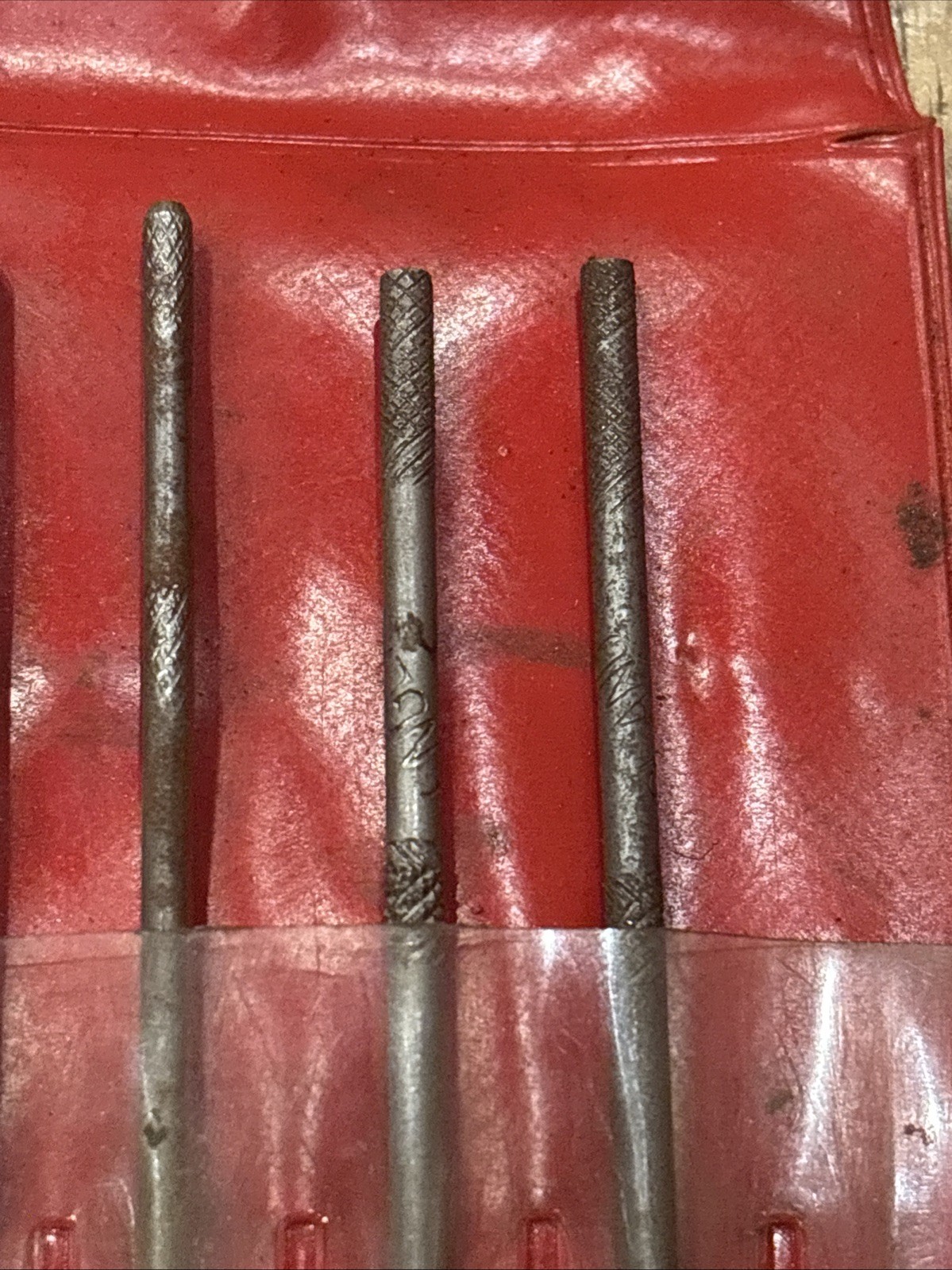 Snap-On 11pc Swiss Pattern Miniature File Set with 2 Handles Model HBFN120A