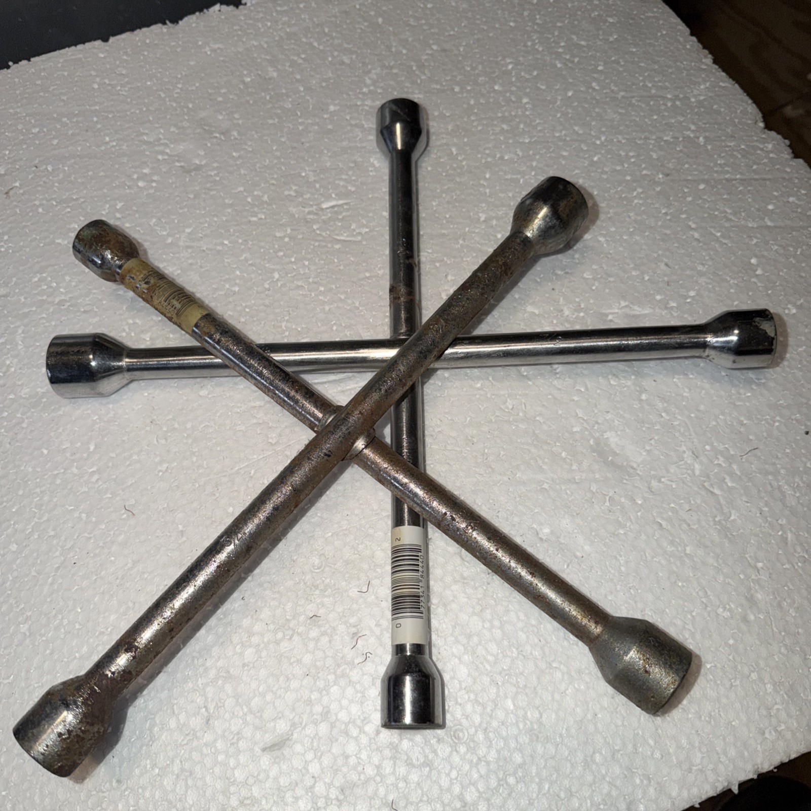 4 way lug wrench Pair Rusted 5/8-7/8-3/4-13/16 New Old Stock