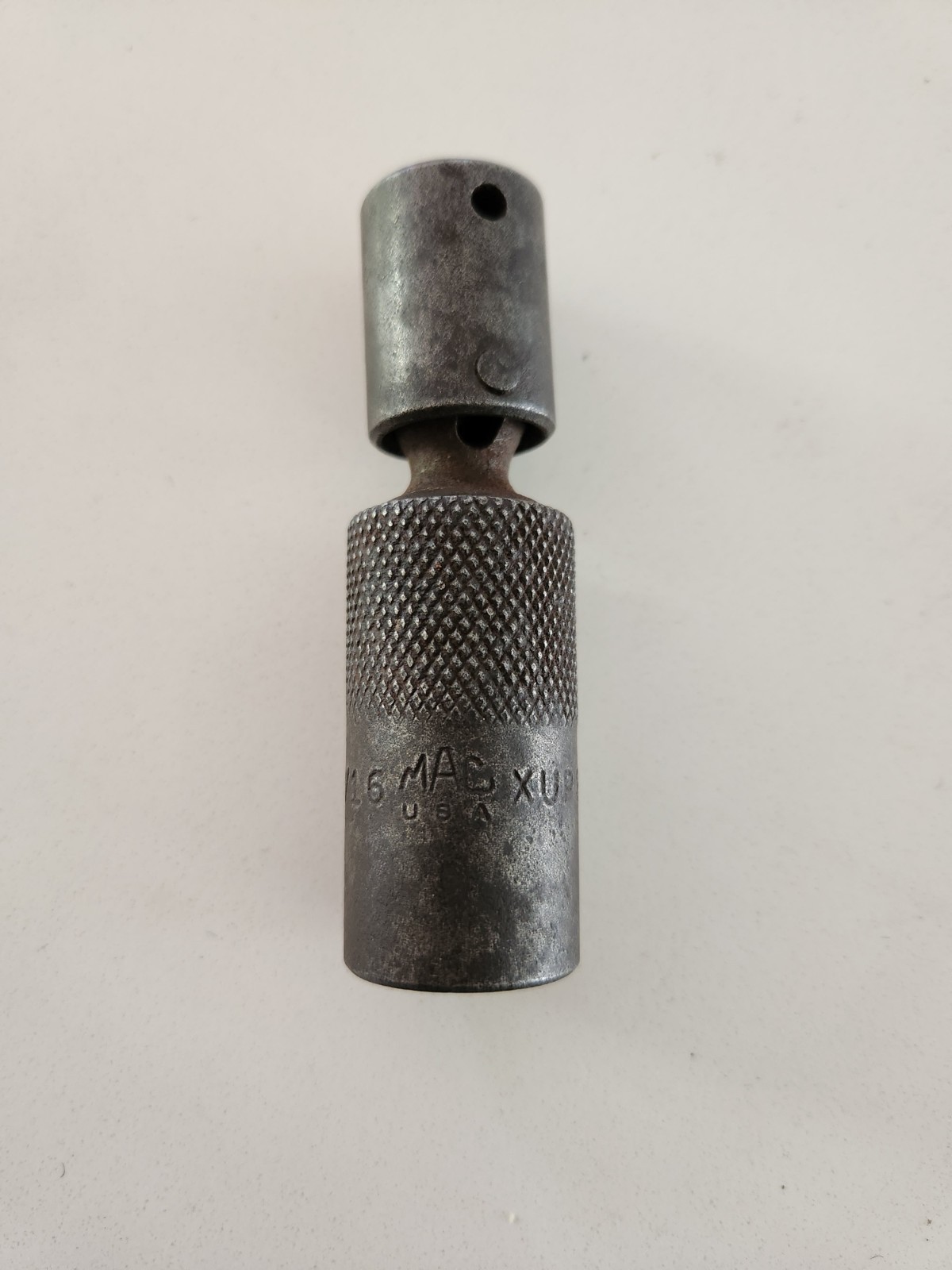 MAC Tools XUP266DP Impact Universal 13/16 in. Spark Plug Socket 3/8″ Drive 6 Pt