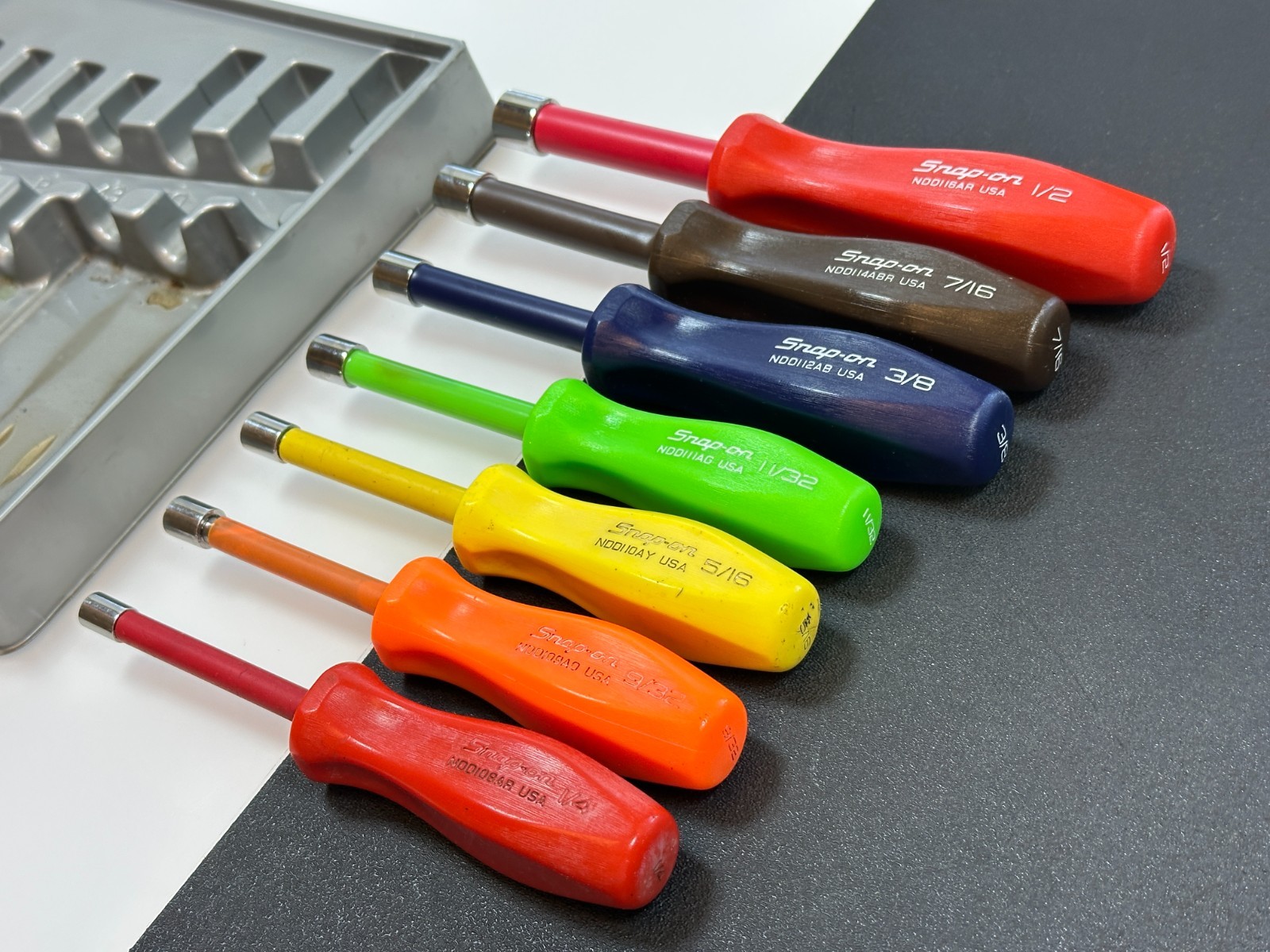 🇺🇸 Snap On Tools USA 7pc SAE 1/4″ to 1/2″ Nut Driver Set HARD Handle w/ Tray