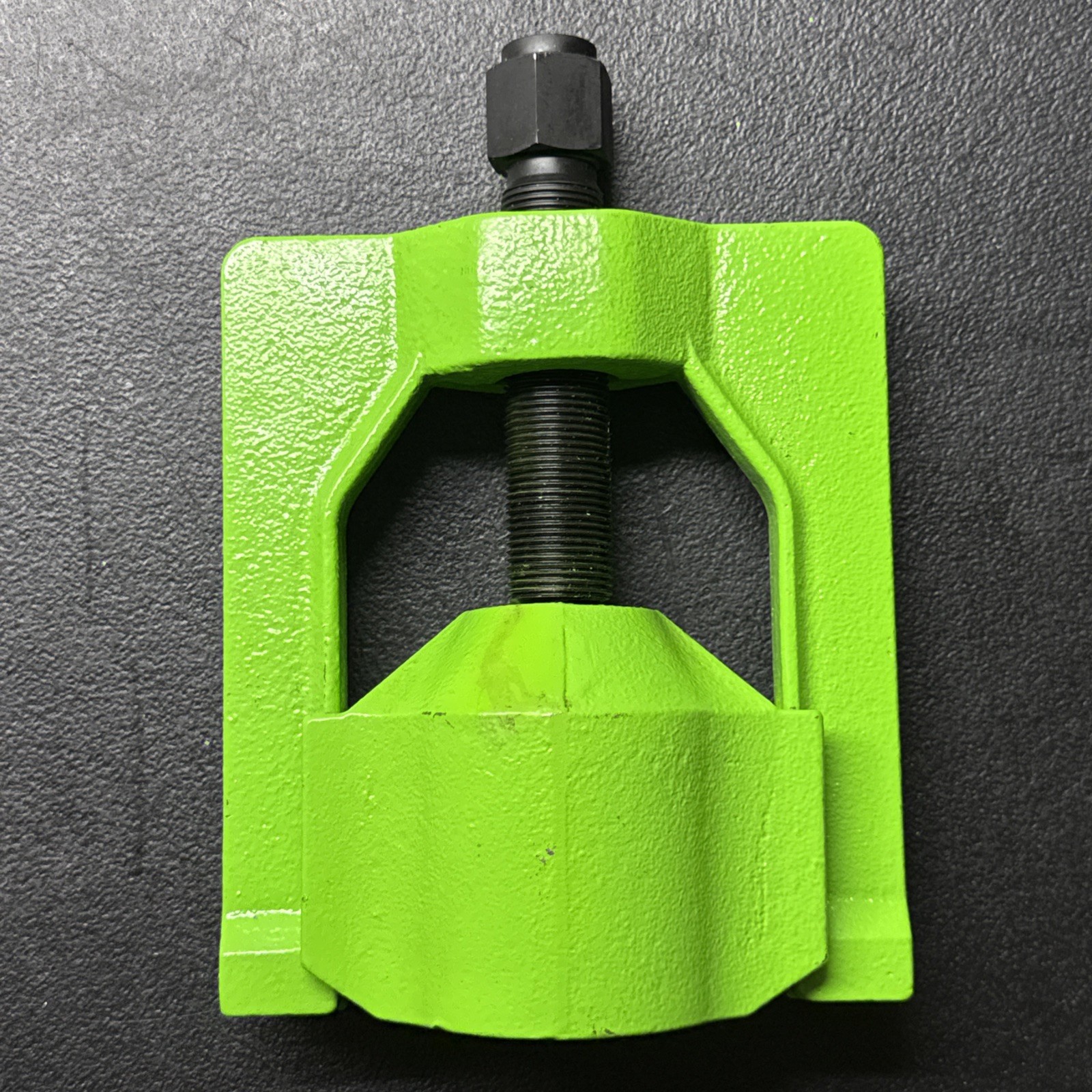 OEMTOOLS 24538 AUTOMOTIVE U JOINT PULLER HEAVY DUTY GREEN CLASS 7 8 TRUCKS