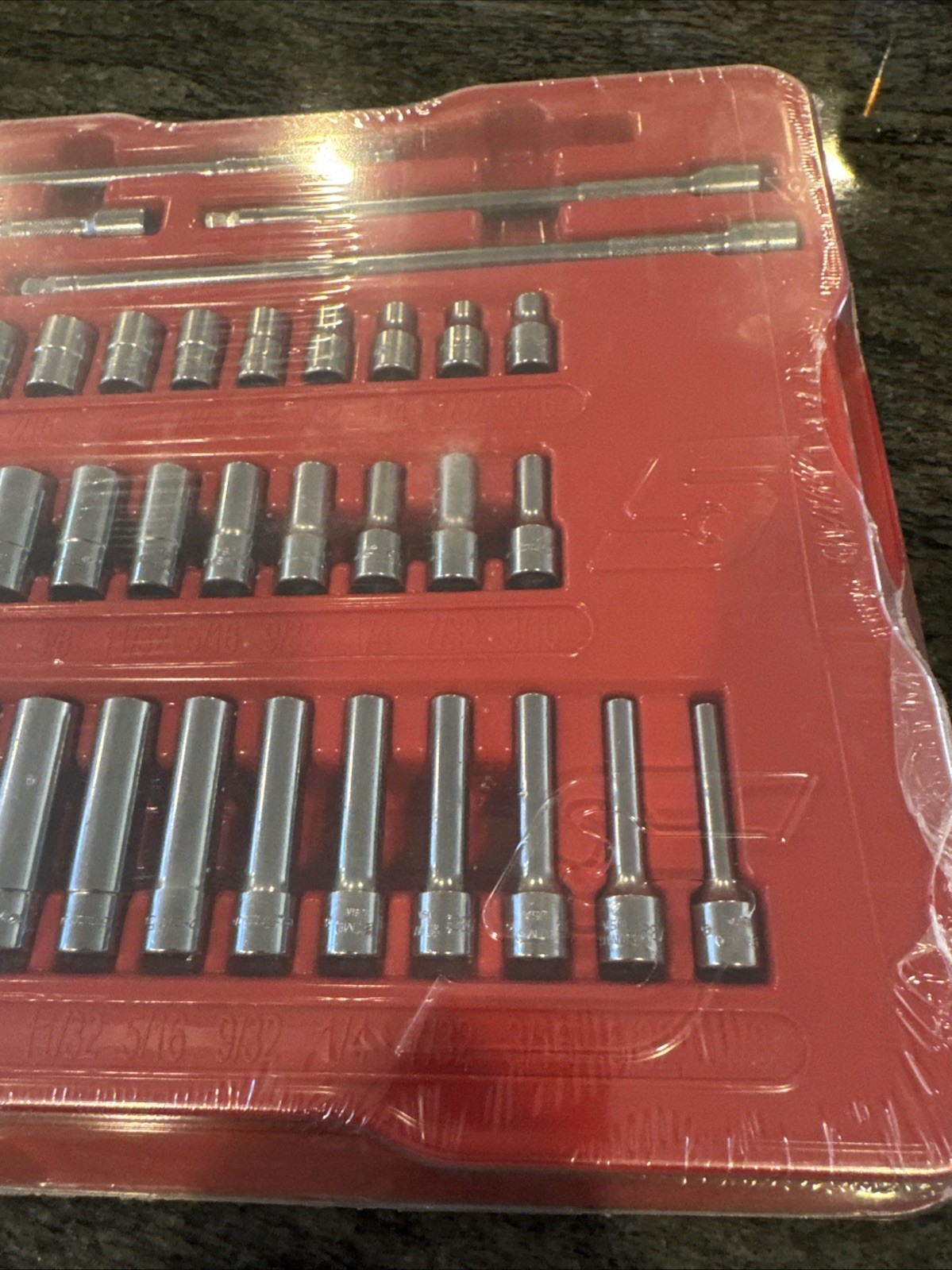 Snap On 136tm 36pc sae General service set shallow, semi deep and deep sockets