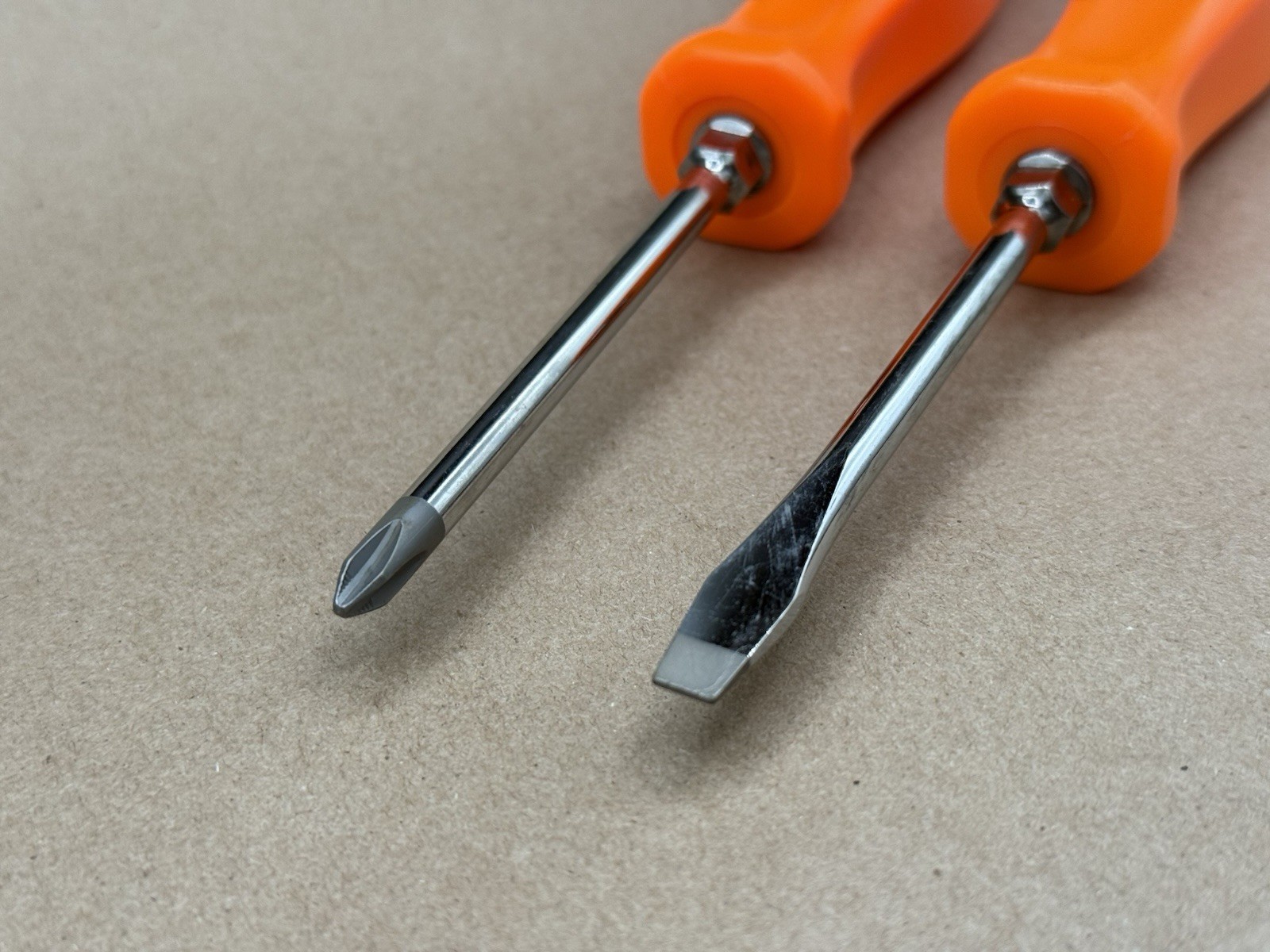 Snap-on Tools USA Orange Hard Handle Flat Phillips Screwdriver Set – New
