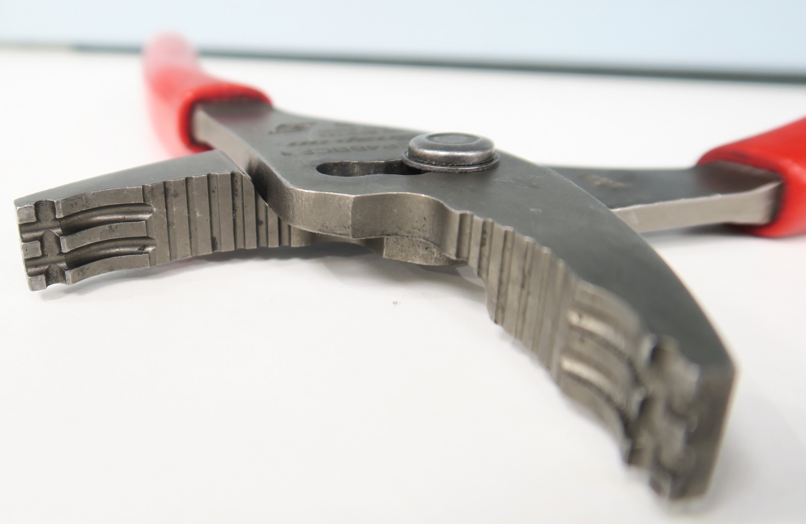 Snap On 7″ Long Red Soft Grip Slip Joint Pliers LN46ACF
