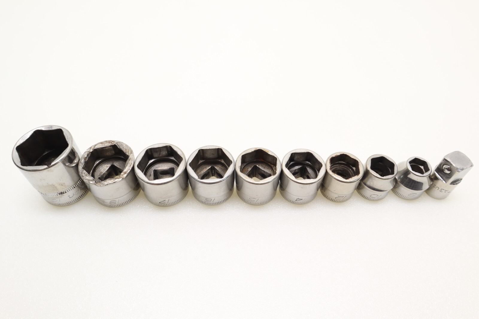 Snap On 9Pc 3/8″ 6PT Drive Shallow Socket Set 19, 18, 17, 16, 15, 14, 12, 10, 8