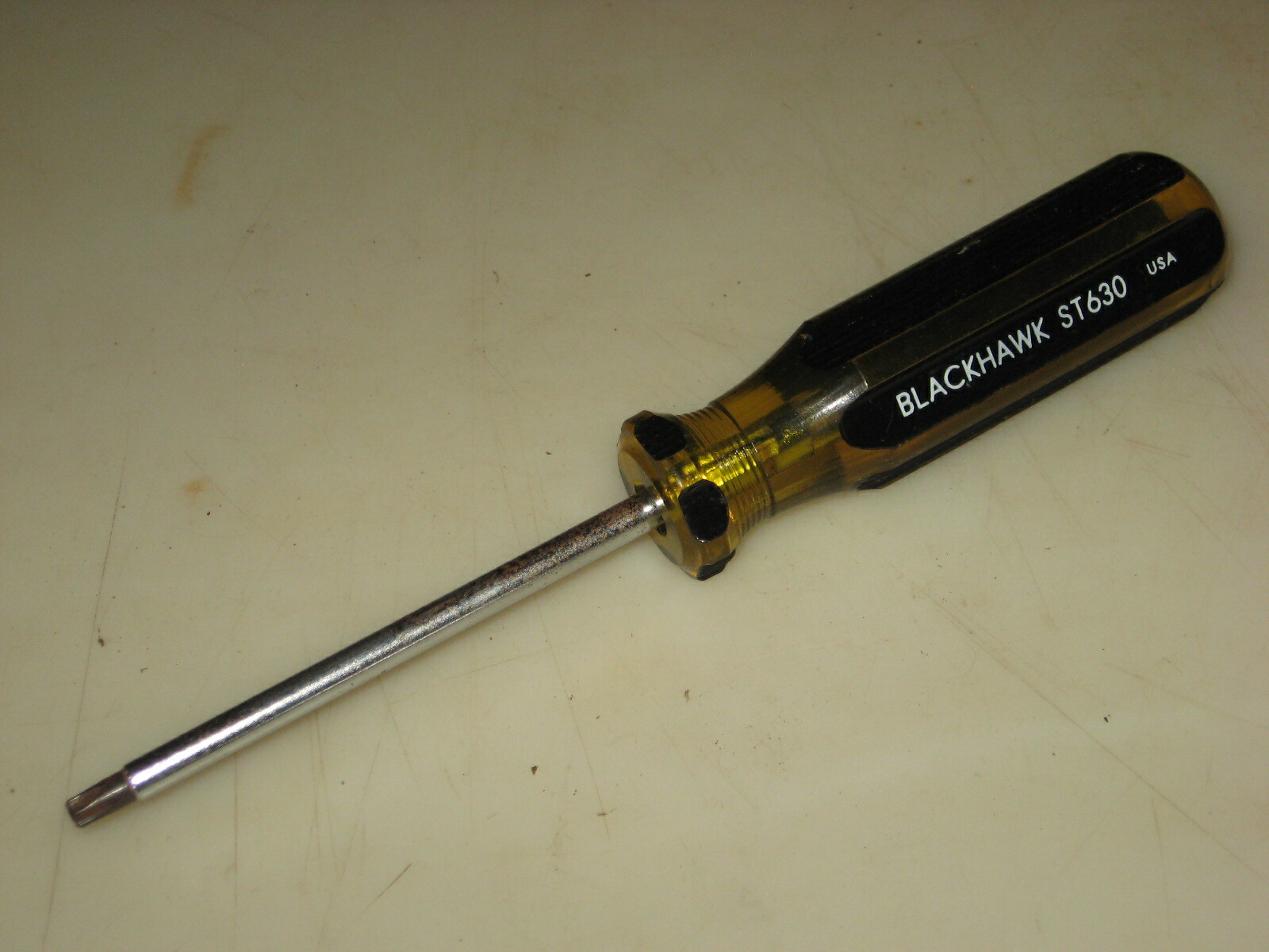 NEW T-30 TORX SCREWDRIVER (Black & Yellow Handle), USA, BLACKHAWK # ST-630