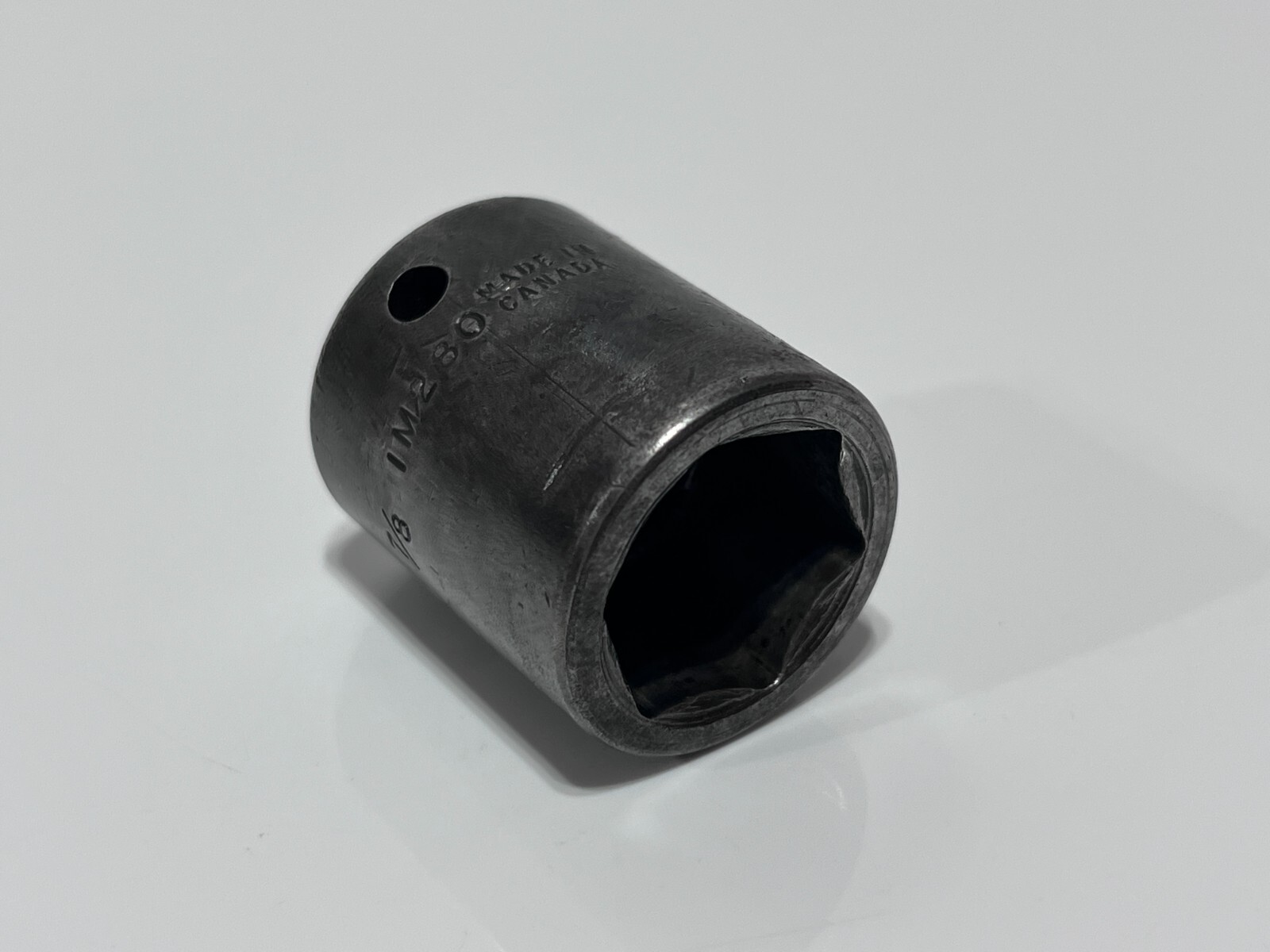 Snap-On Tools CANADA Rare IM280 7/8″ Shallow Impact Socket, 1/2″ Drive, 6 Point