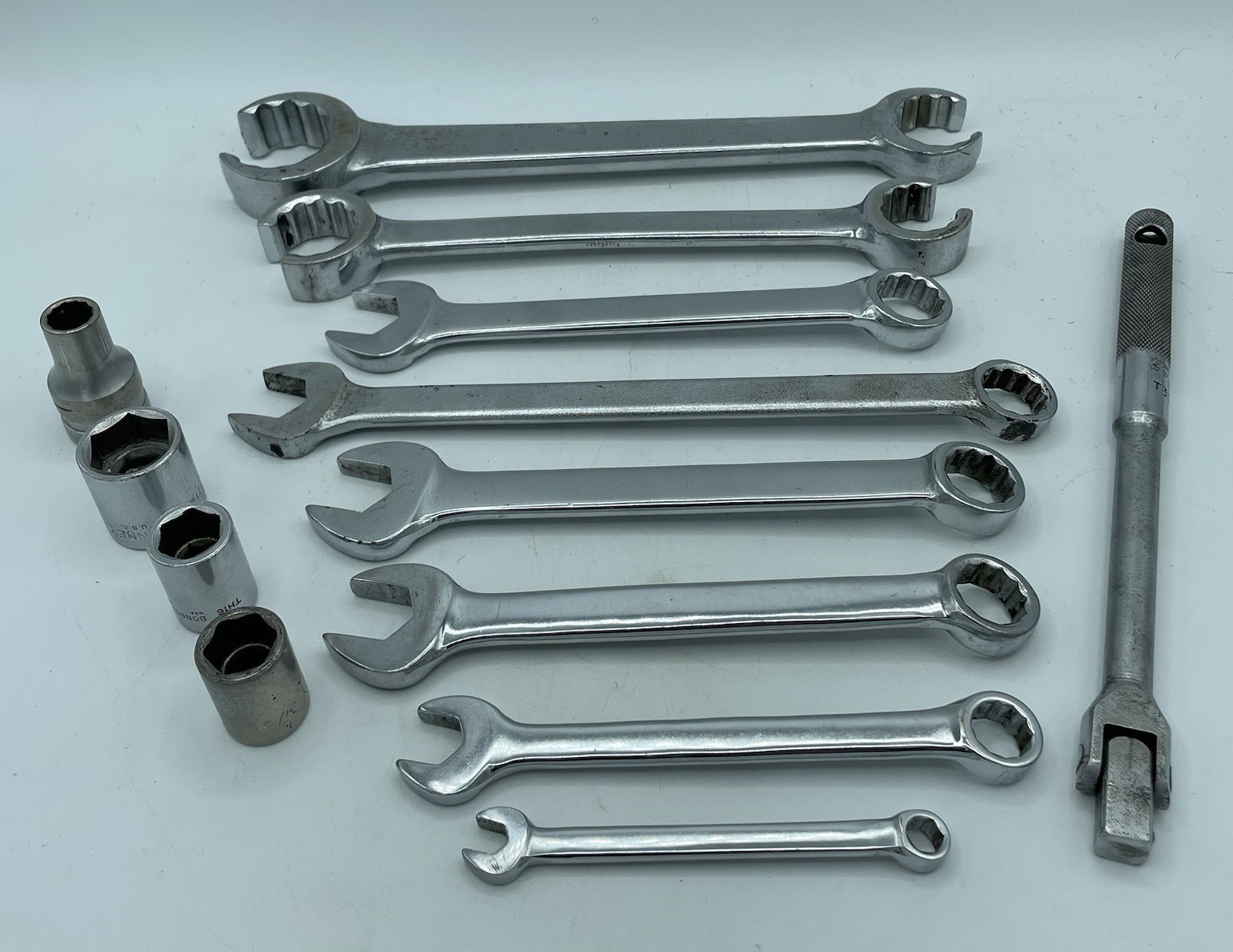 Bonney Tools 13-Piece Mixed Set with Wrenches, Sockets & 1/4″ Drive Breaker Bar