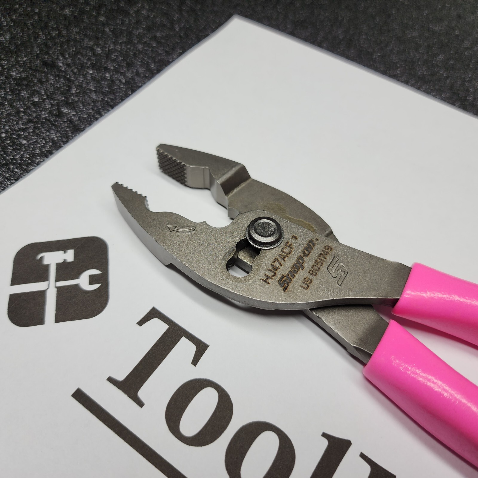 Snap-on Tools USA NEW PINK 8″ Talon Soft Grip FlankJaw Slip-Joint Pliers HJ47ACF