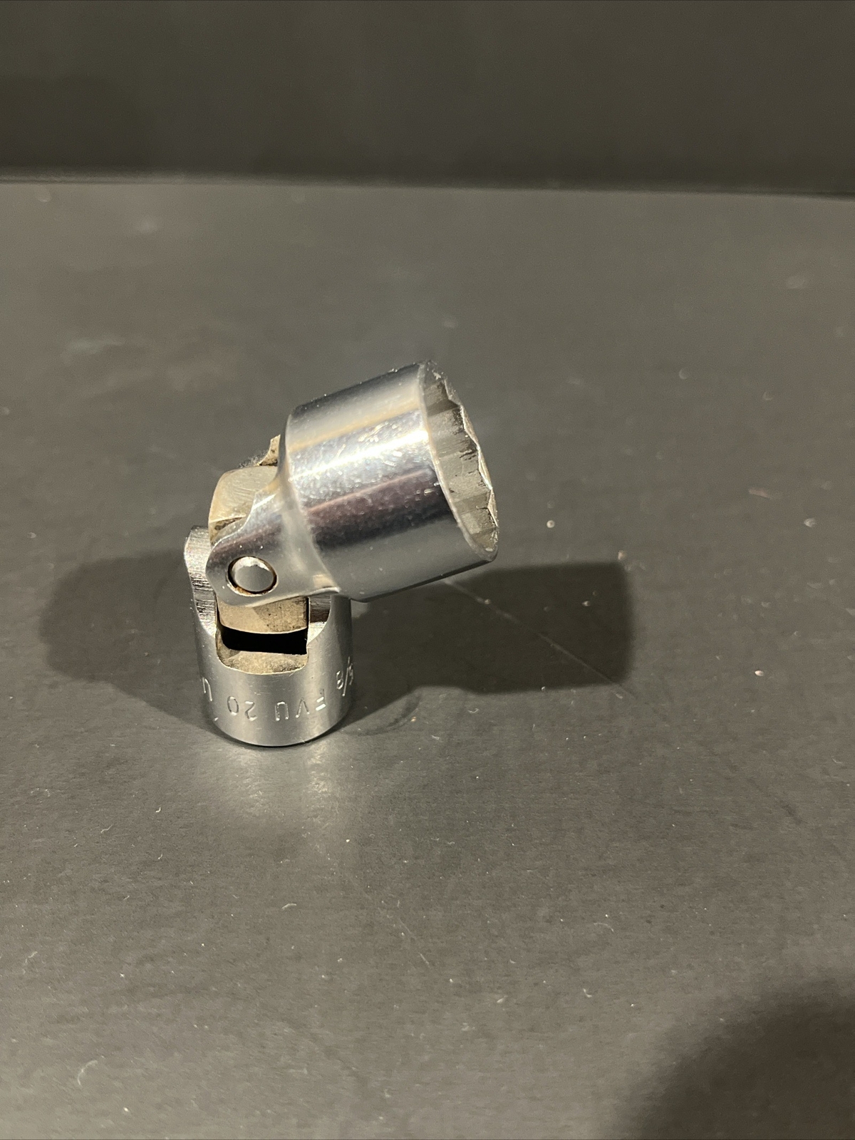 Snap On Tool FVU20 5/8″ Flank Drive Shallow Universal Socket 3/8″ Drive 12 Point