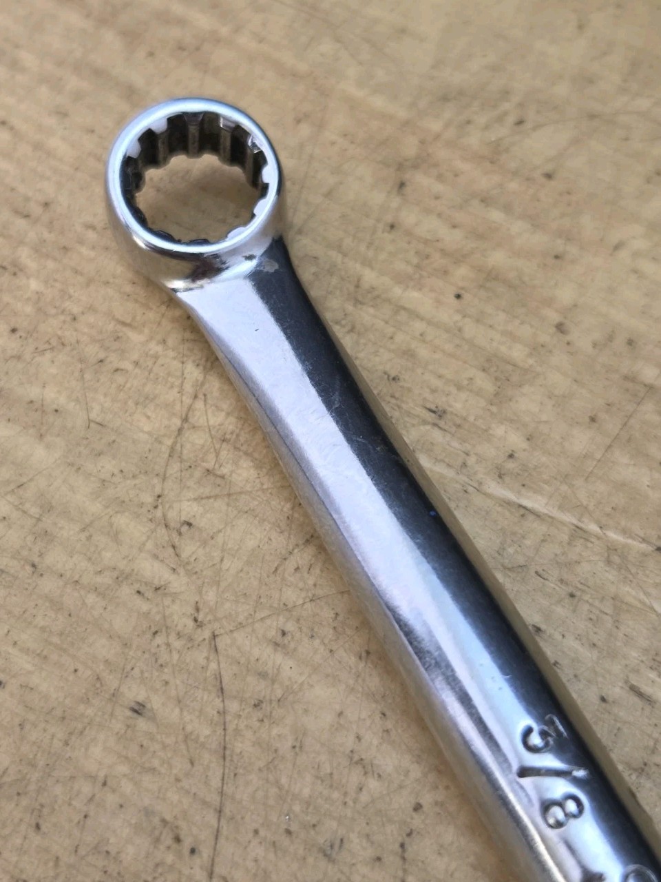 Snap On XDES1214 – #12-#14, 3/8″-7/16″ Hex, SAE Spline Dr 15° Offset Box Wrench
