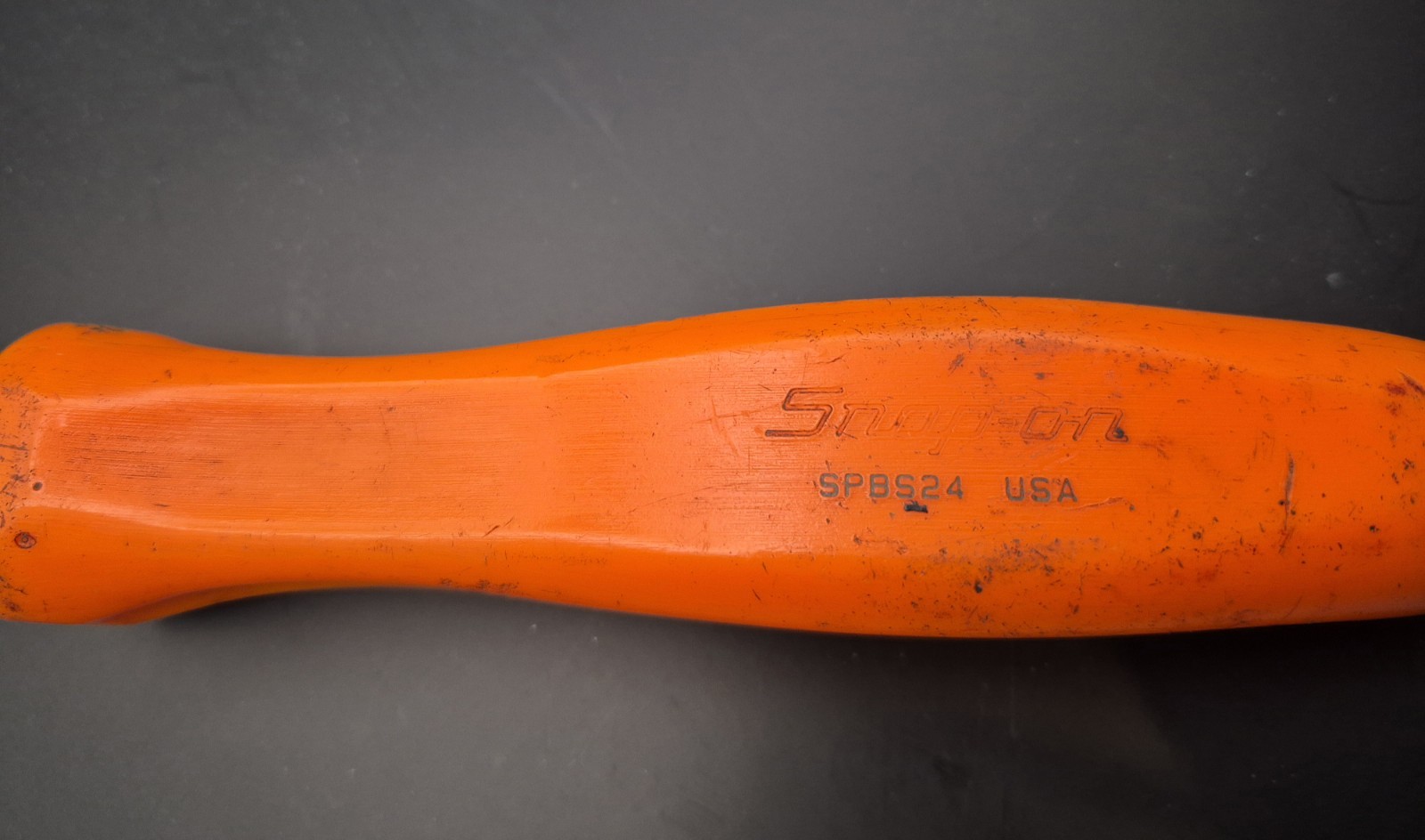 Snap On SPBS24 – 24″ Long Orange Handle Striking Pry Bar. GC, USA. Straight