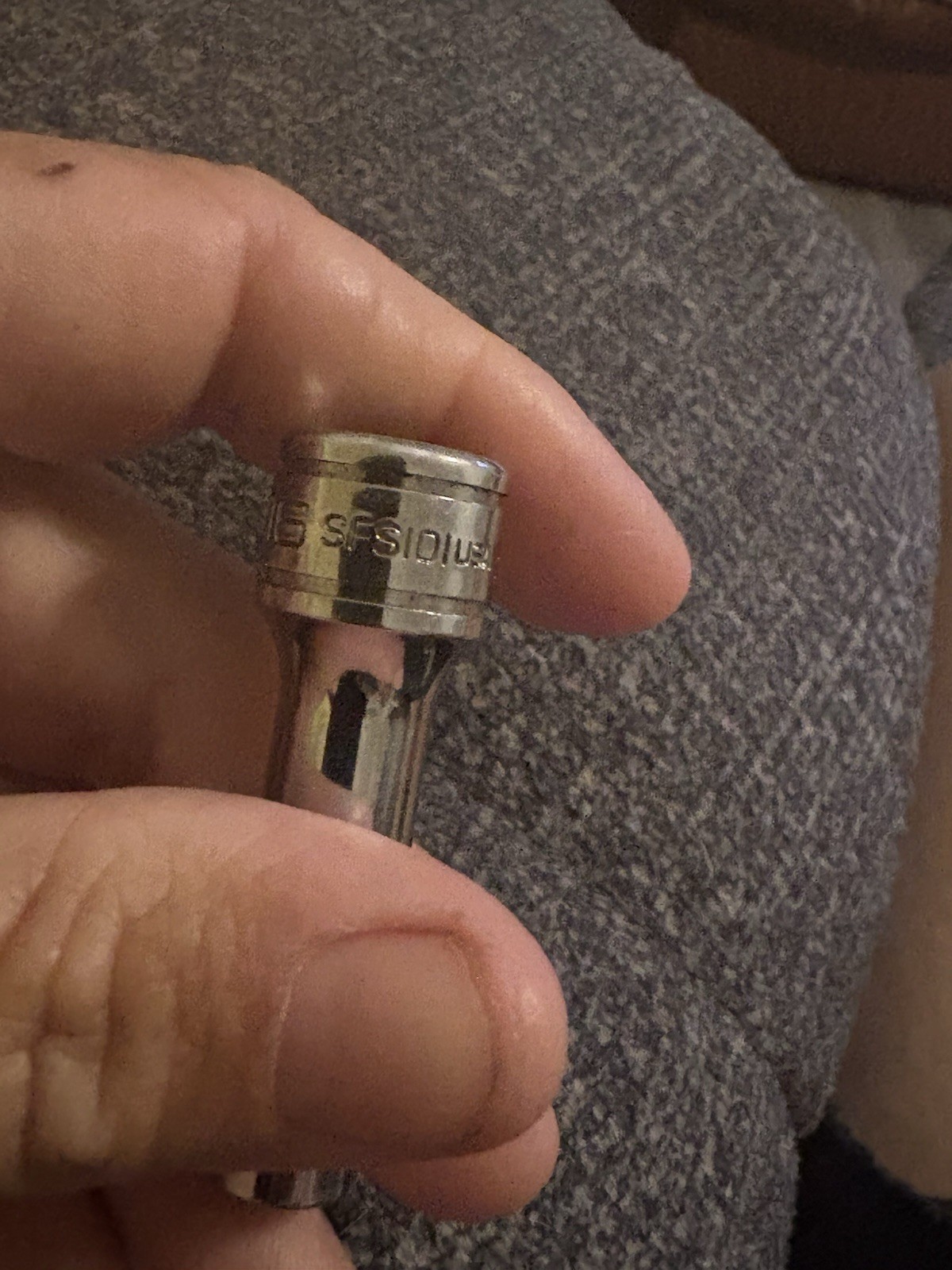 Snap-On SFS101 5/16″ SAE Flank Drive Deep Socket 3/8″ Drive 6 Point – USA.(17)