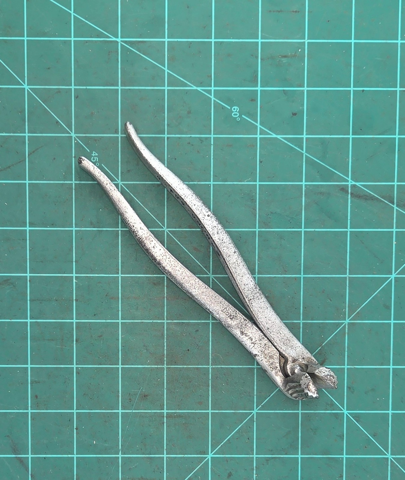 KD Tools 204-D Battery Terminal Spreader Pliers Tool K-D 204D