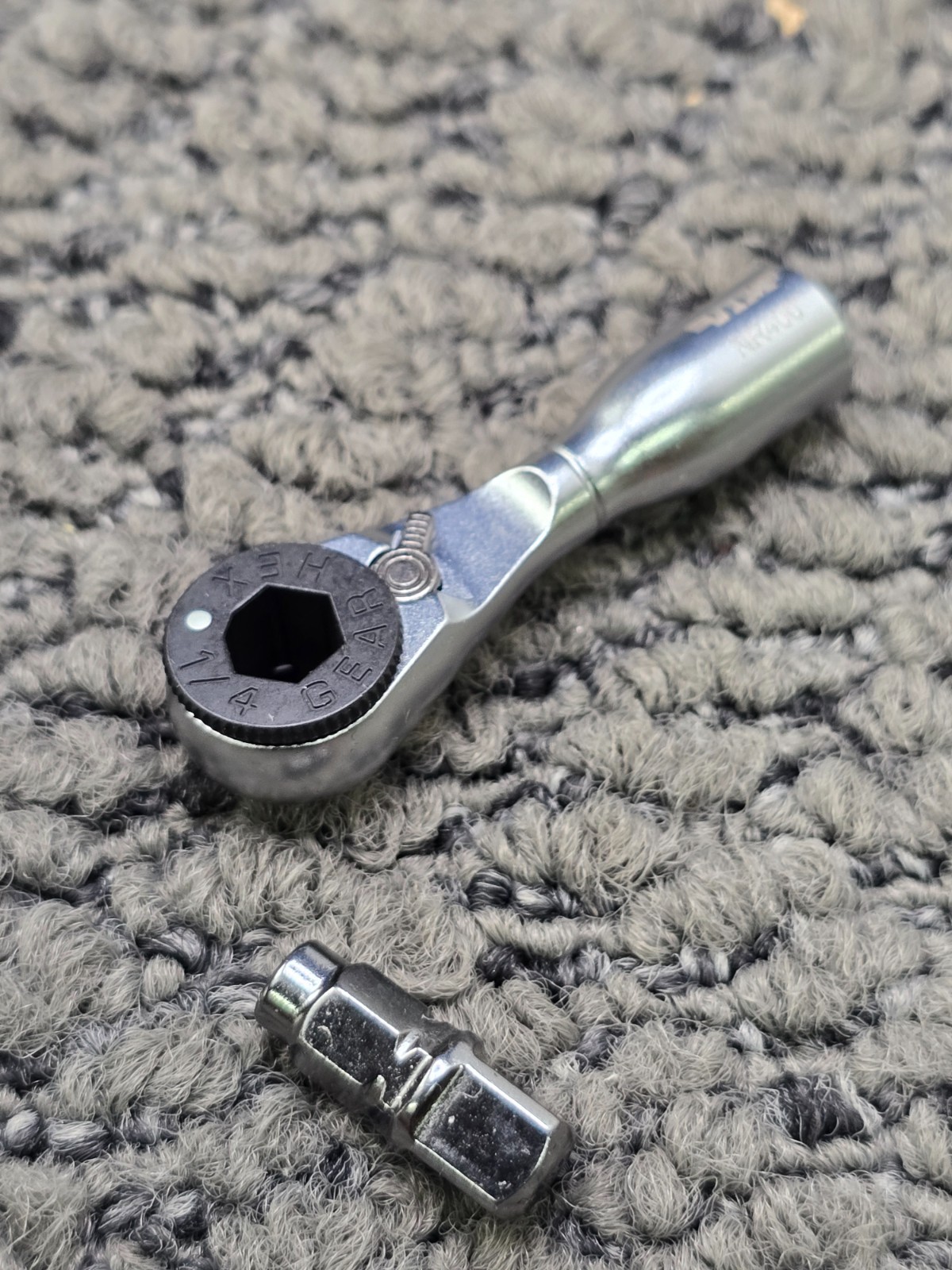 VIM Tools NR400K 3-Piece 1/4″ Dr Hex Stubby Nano Ratchet w/ Extension Assembly