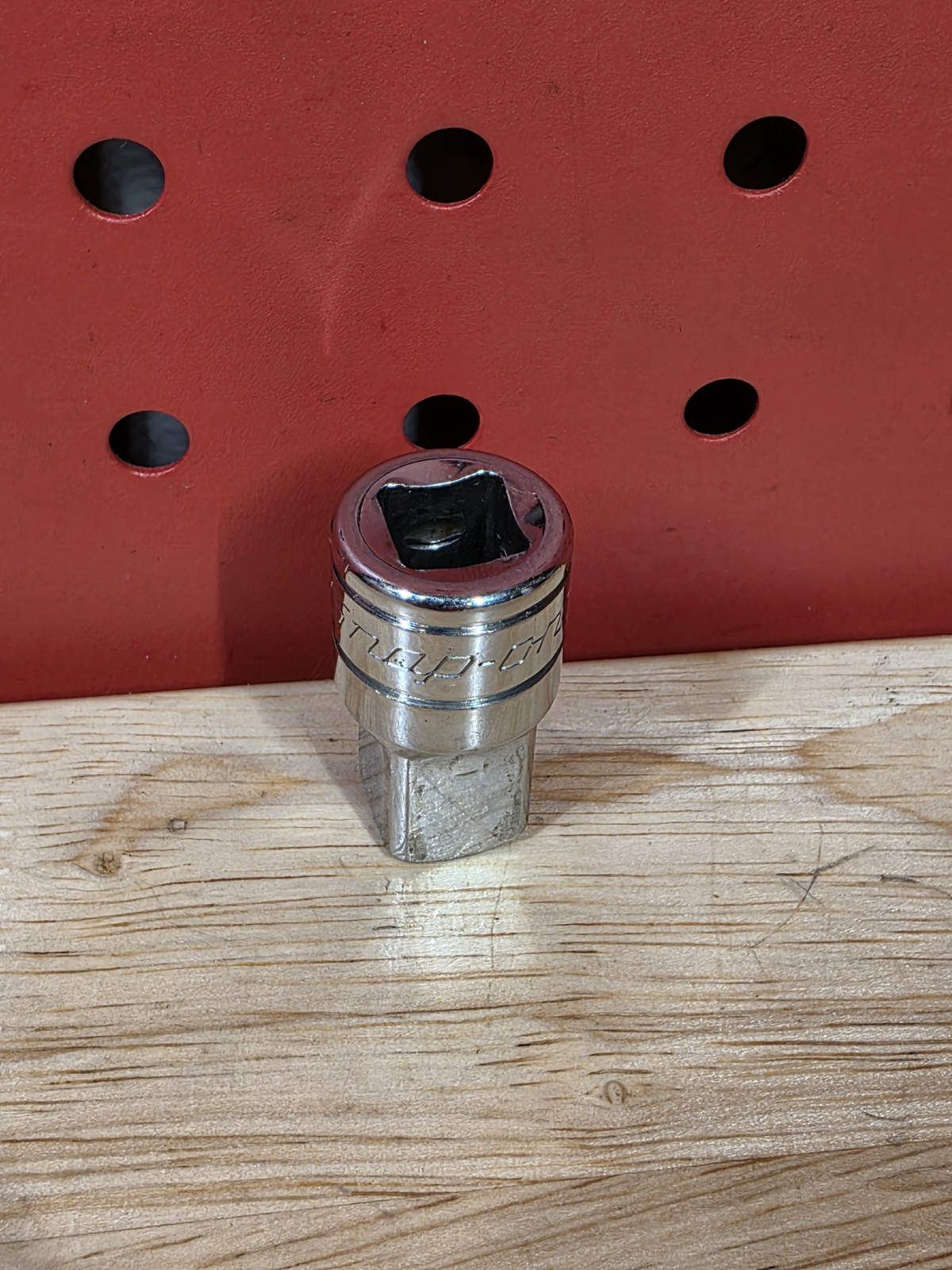 Snap-on Tools A2A 3/8″ F – 1/2″ M Drive Chrome Adapter Extension Socket